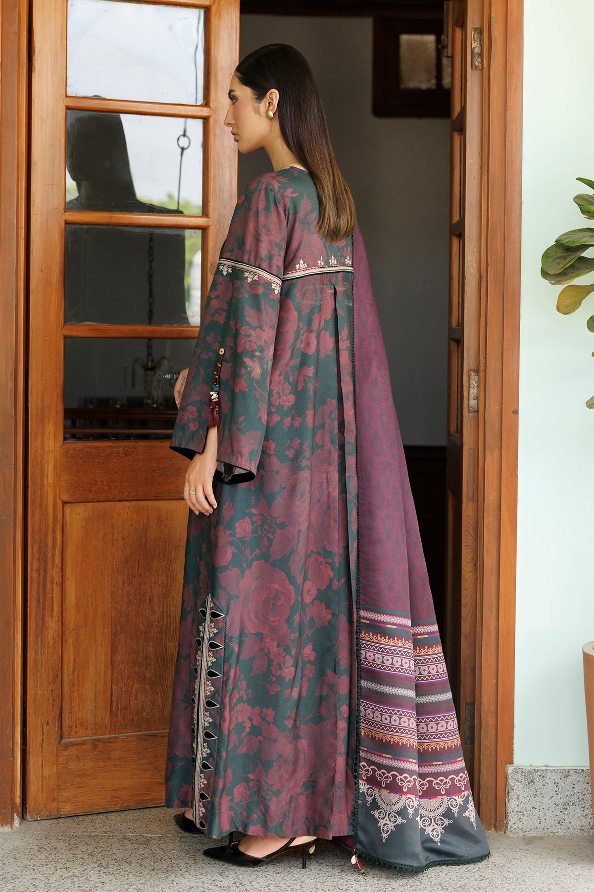 EMBROIDERED PREMIUM VISCOSE UW-0262