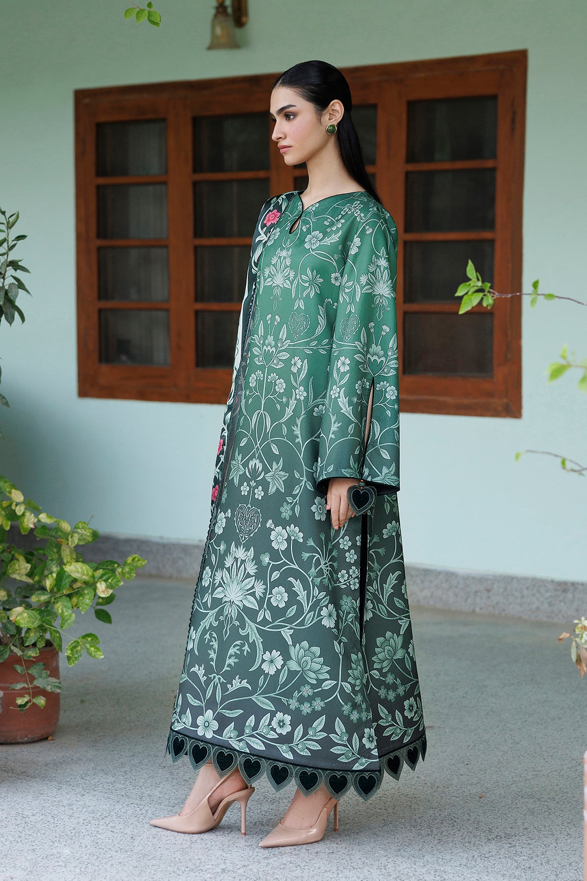EMBROIDERED PREMIUM VISCOSE UW-0273