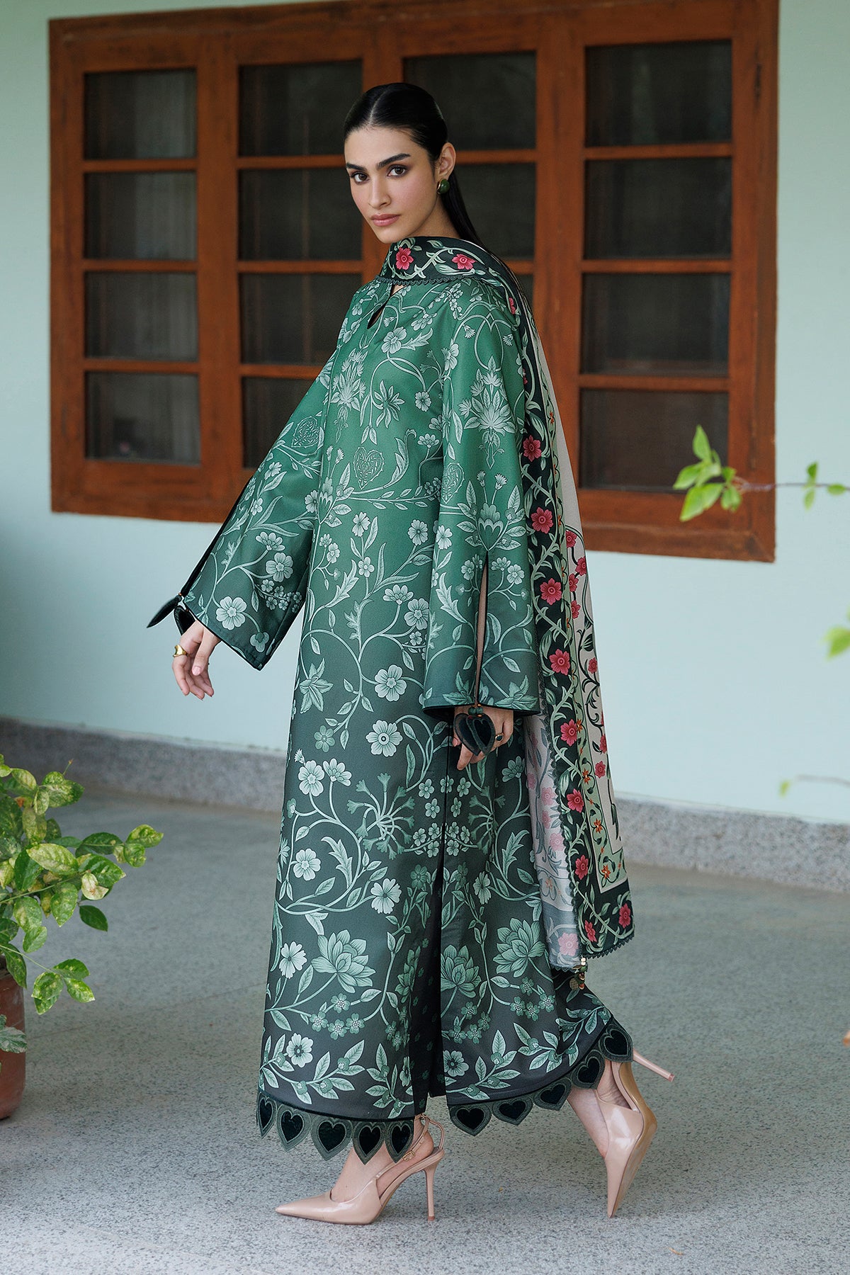 EMBROIDERED PREMIUM VISCOSE UW-0273