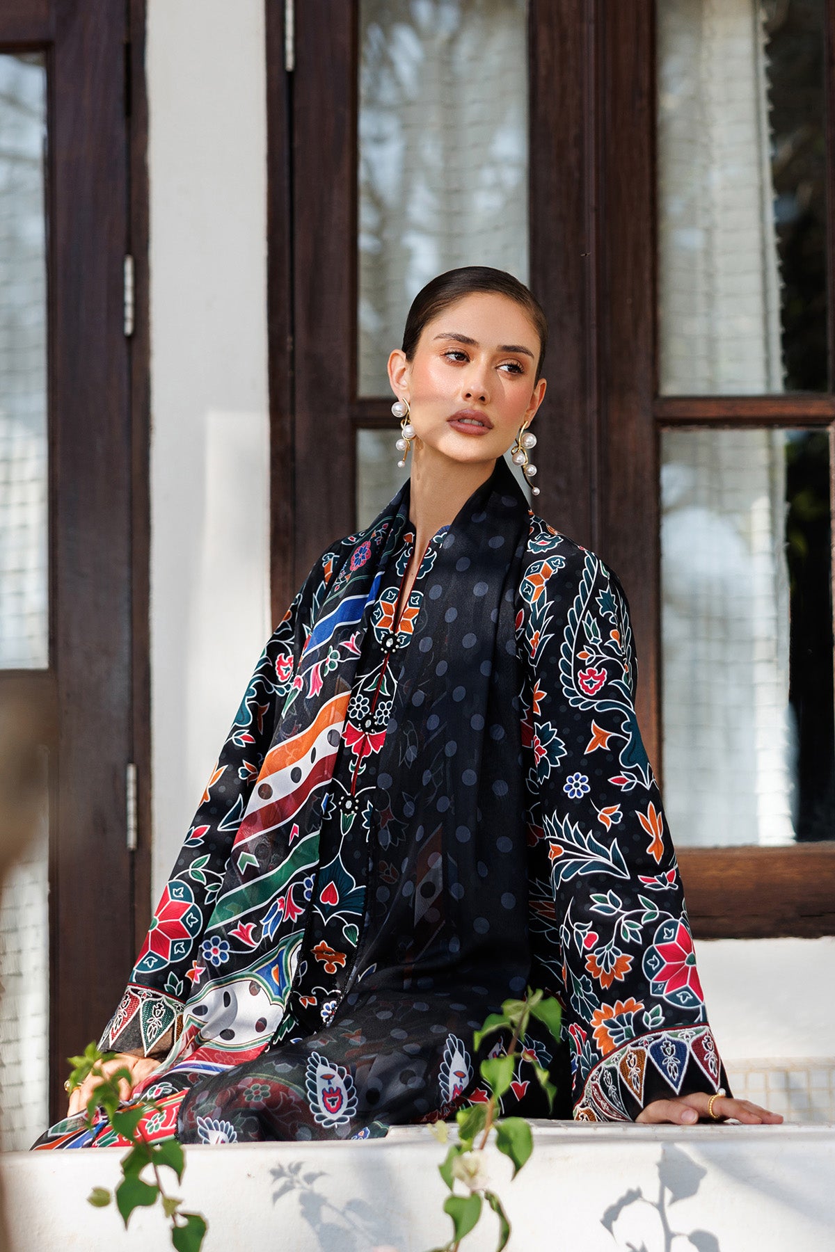 EMBROIDERED LAWN USE-9294