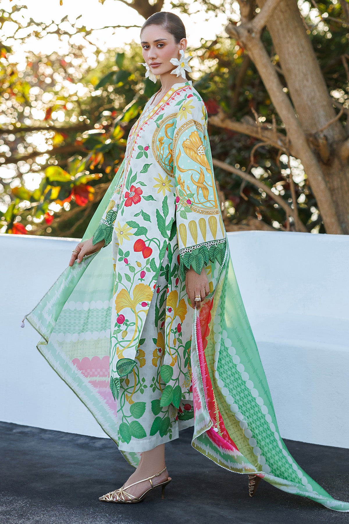 EMBROIDERED LAWN USE-9286