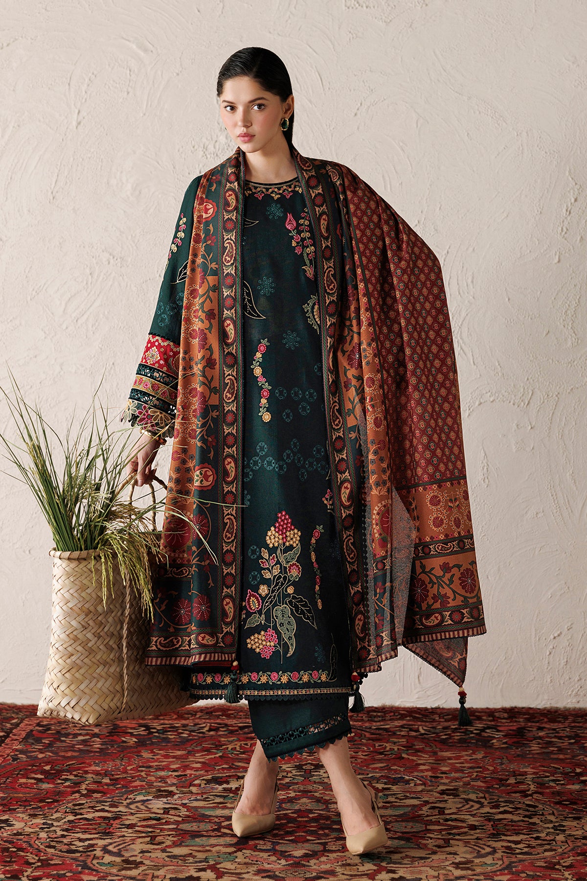 EMBROIDERED PREMIUM KHADDAR UW-0289