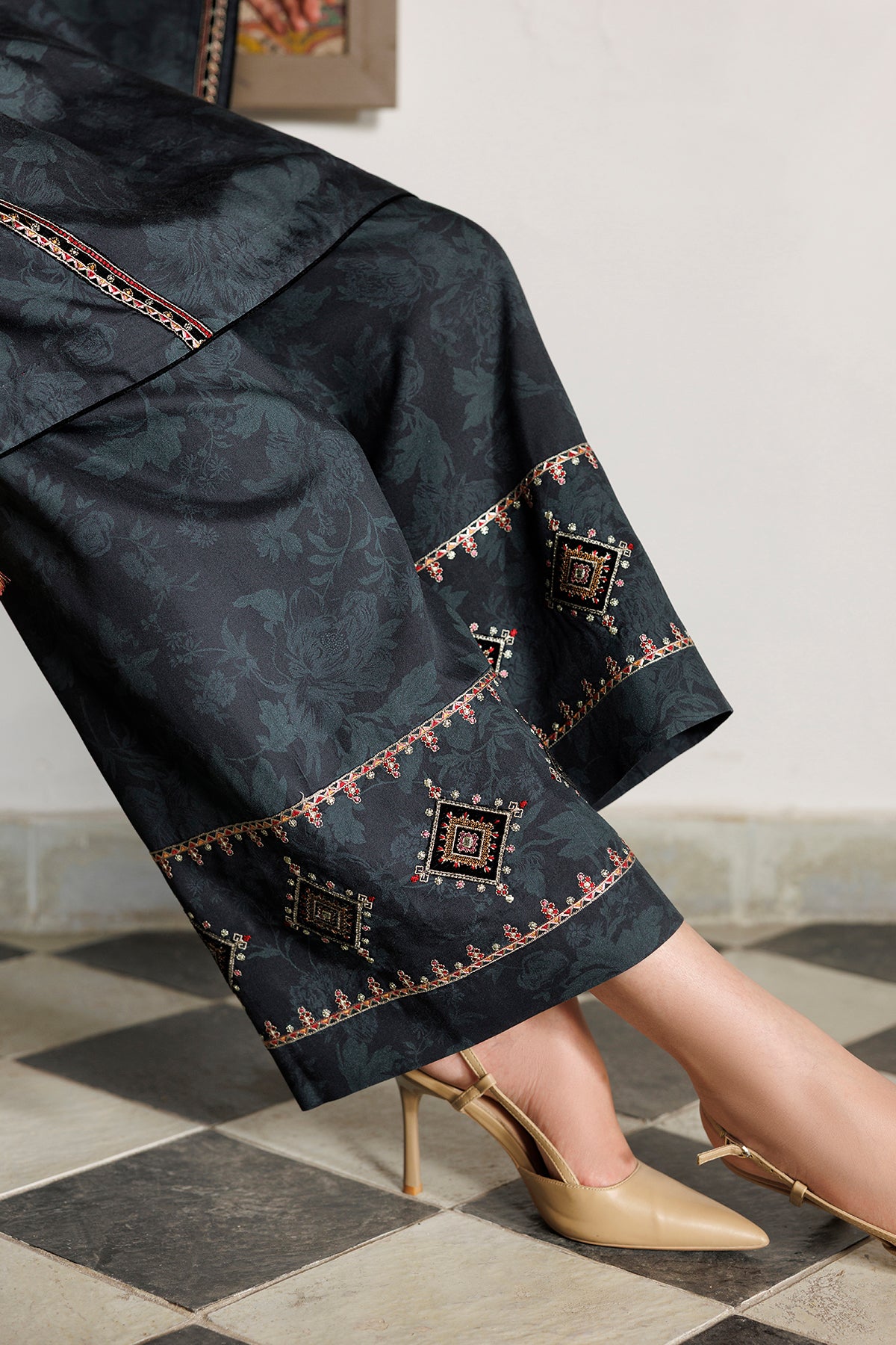 EMBROIDERED PREMIUM VISCOSE RTW-1332