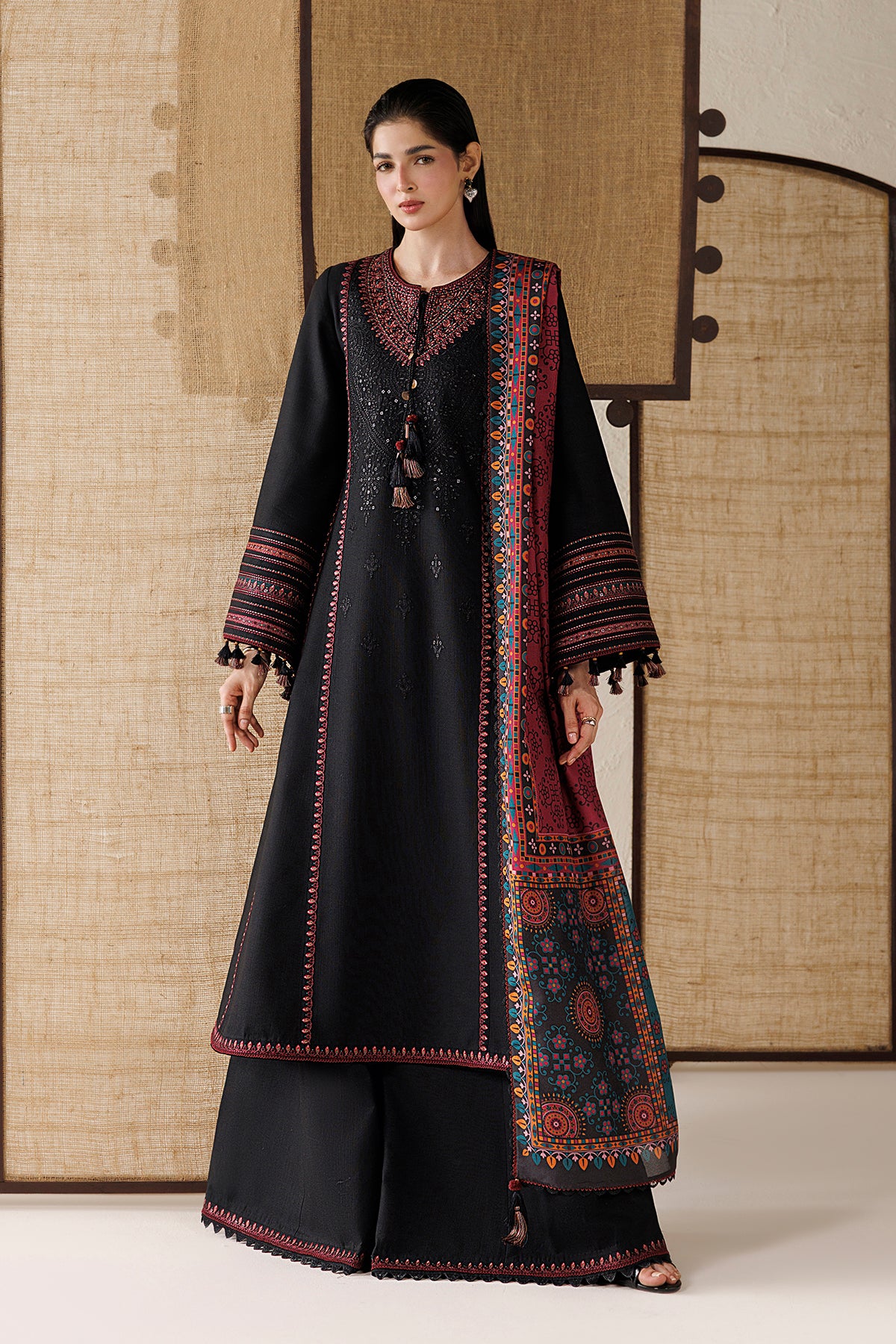 EMBROIDERED PREMIUM KHADDAR UW-0253