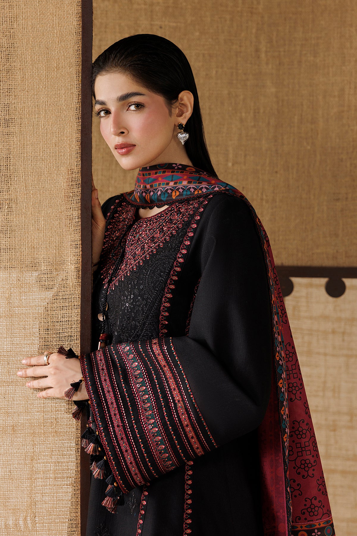 EMBROIDERED PREMIUM KHADDAR UW-0253