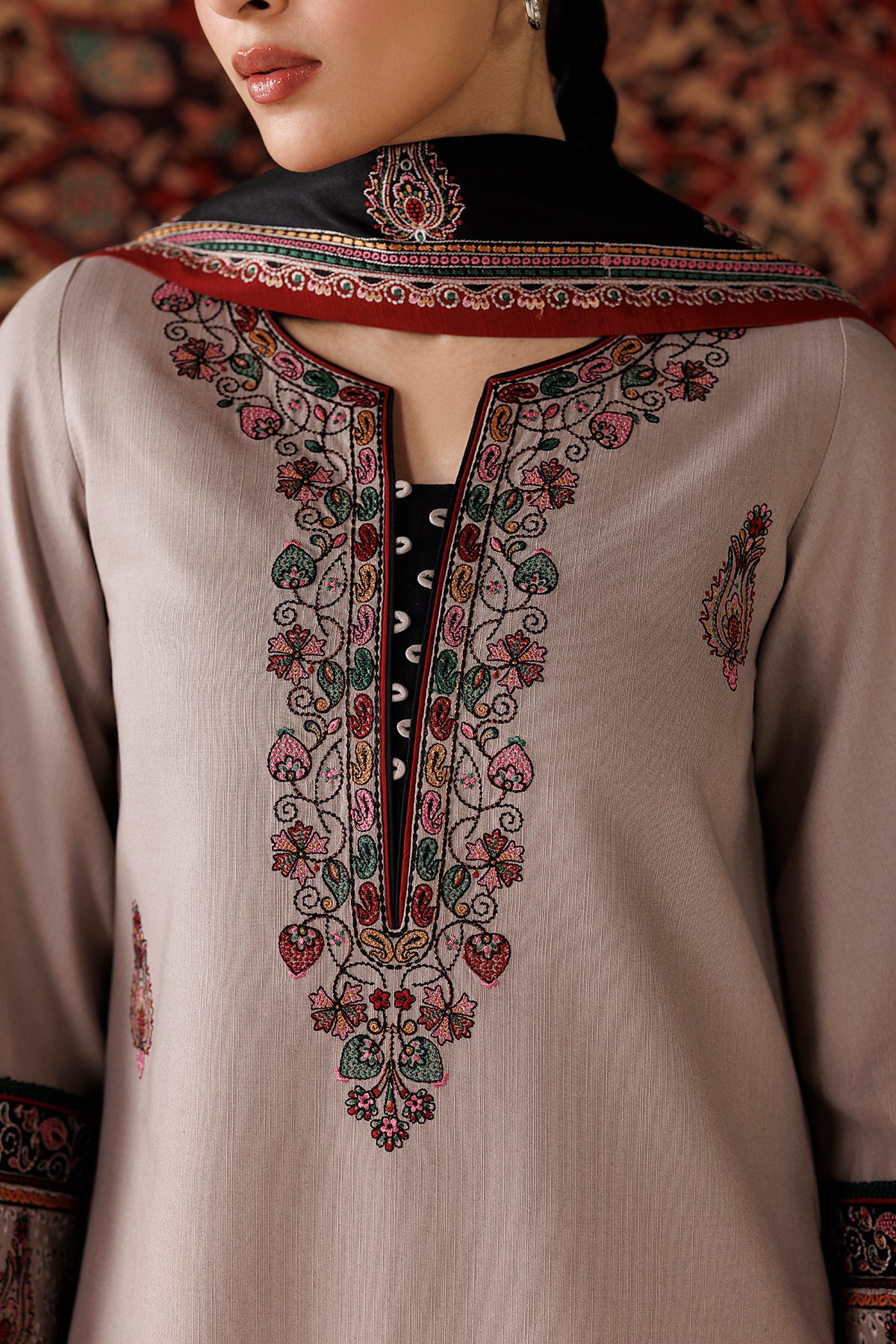 EMBROIDERED PREMIUM KHADDAR UW-0254