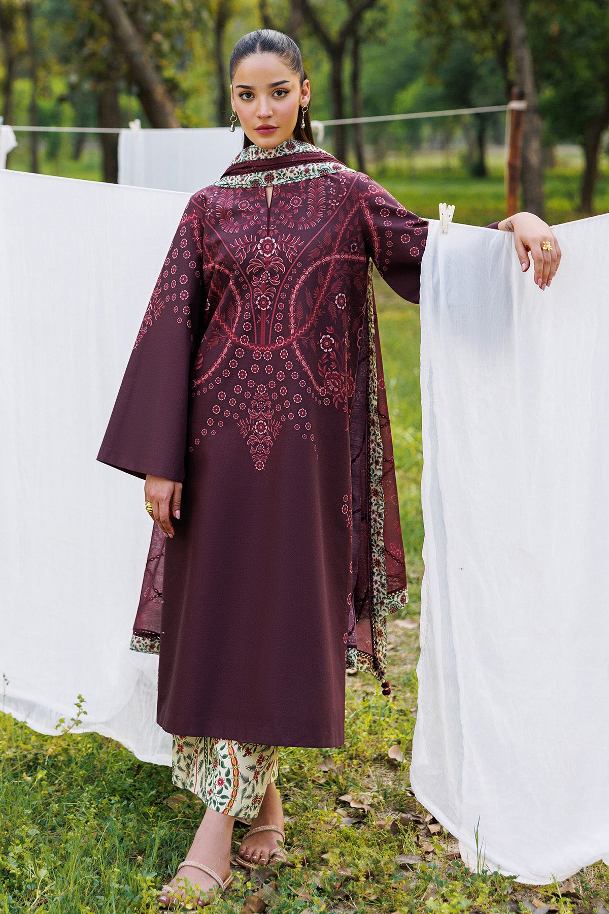 EMBROIDERED LAWN USE-9349