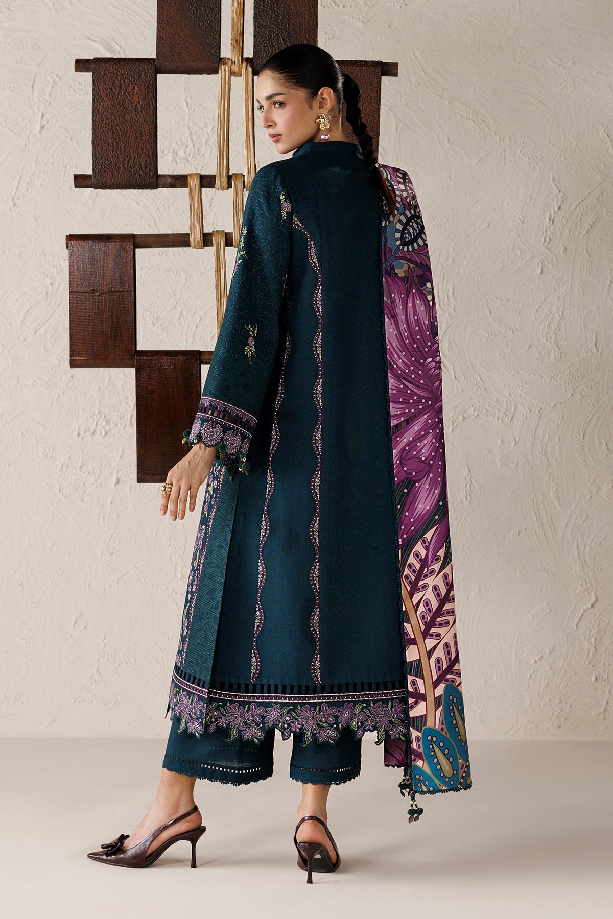 EMBROIDERED PREMIUM KHADDAR UW-0296