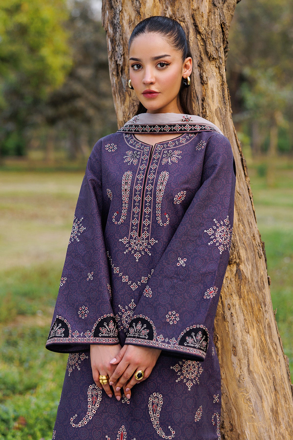 EMBROIDERED LAWN USE-9357