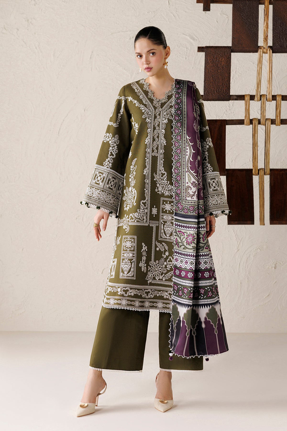 EMBROIDERED PREMIUM KHADDAR UW-0271