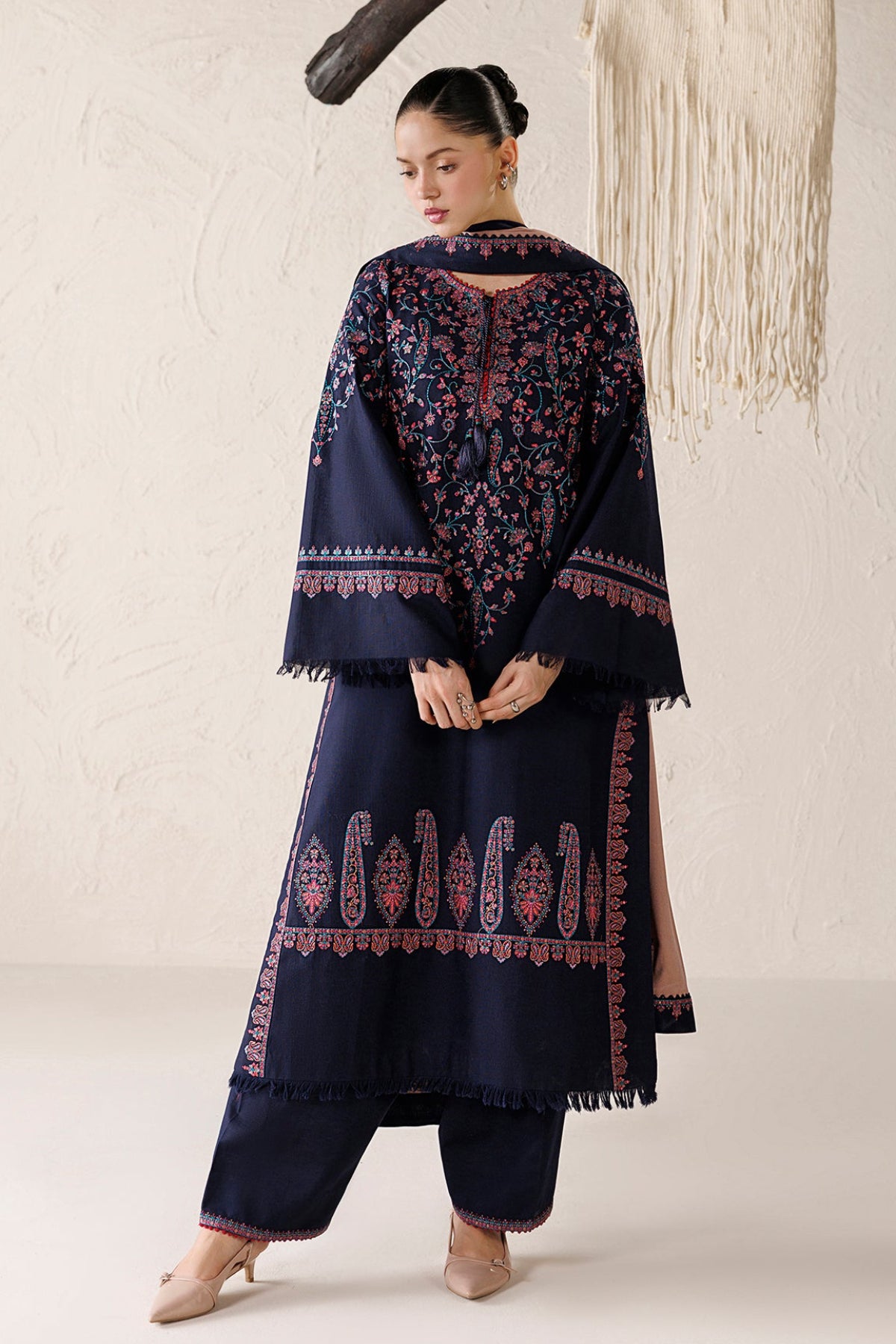 EMBROIDERED PREMIUM KHADDAR UW-0290