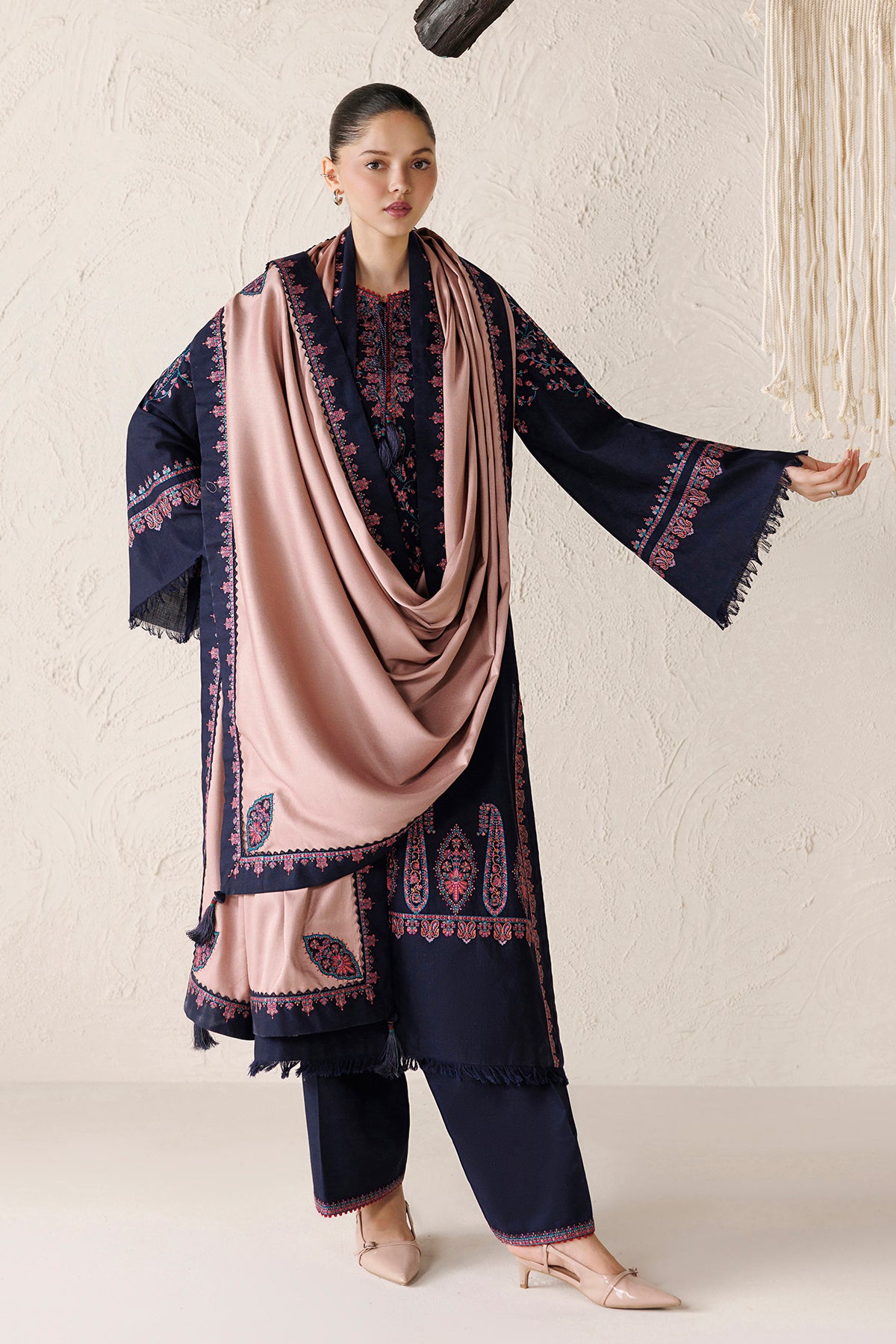 EMBROIDERED PREMIUM KHADDAR UW-0290