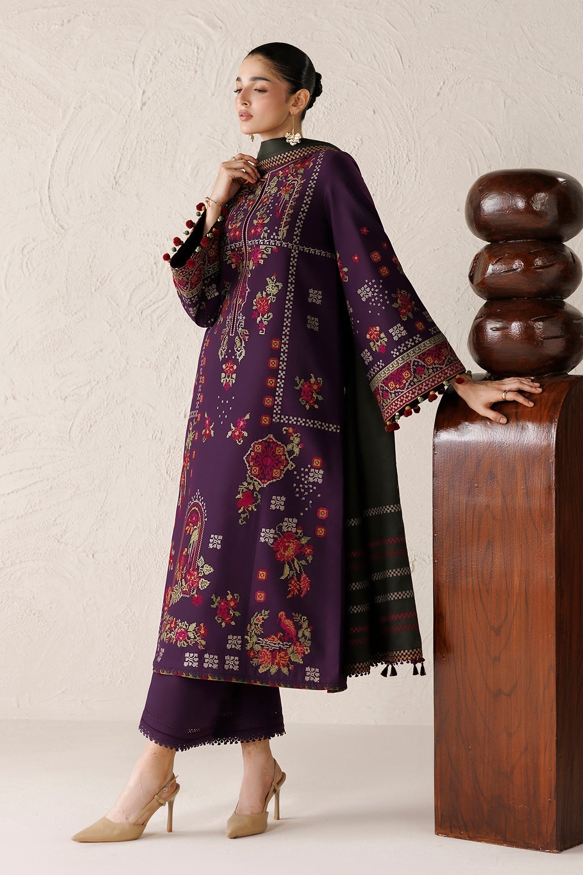 EMBROIDERED PREMIUM KHADDAR UW-0298
