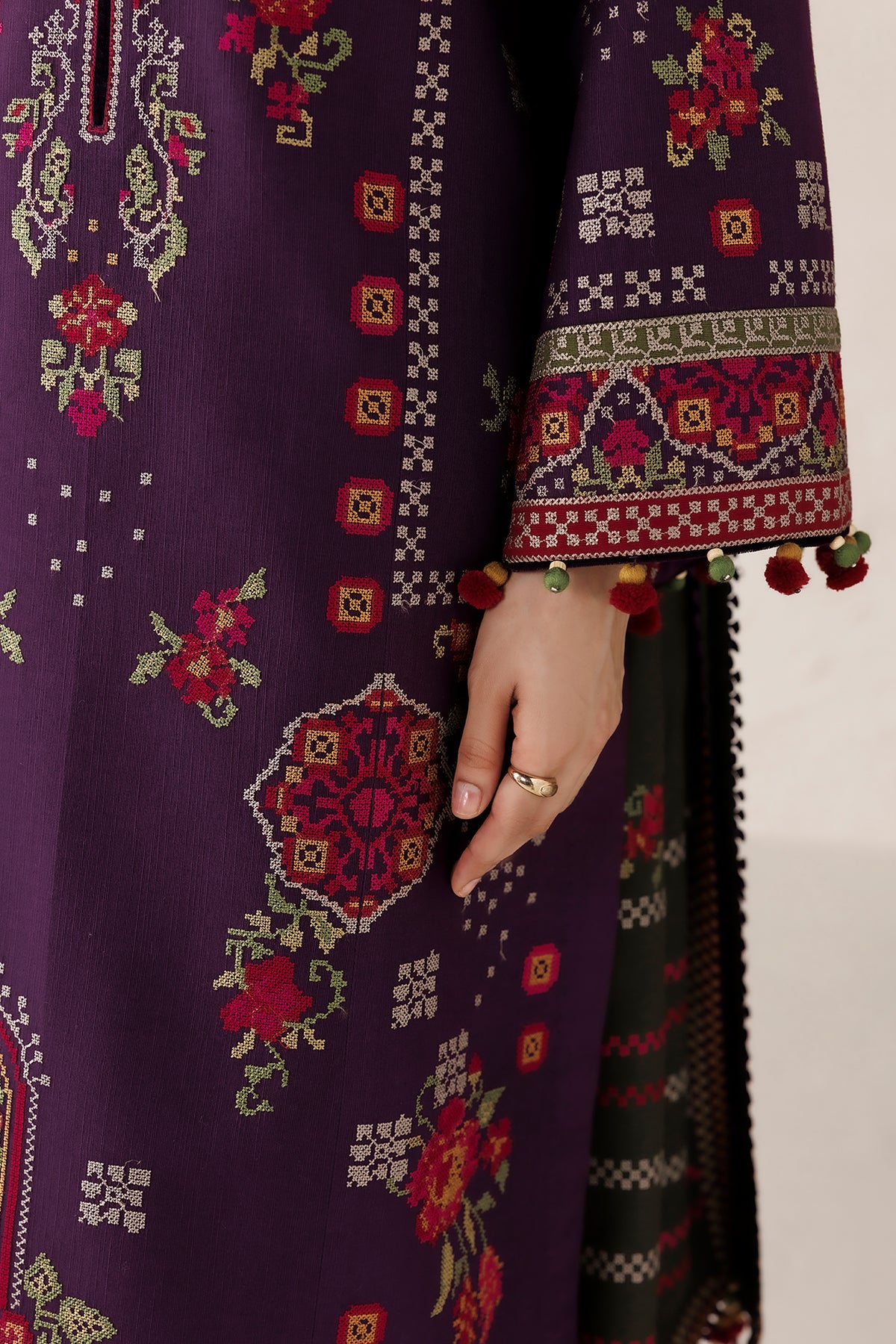 EMBROIDERED PREMIUM KHADDAR UW-0298