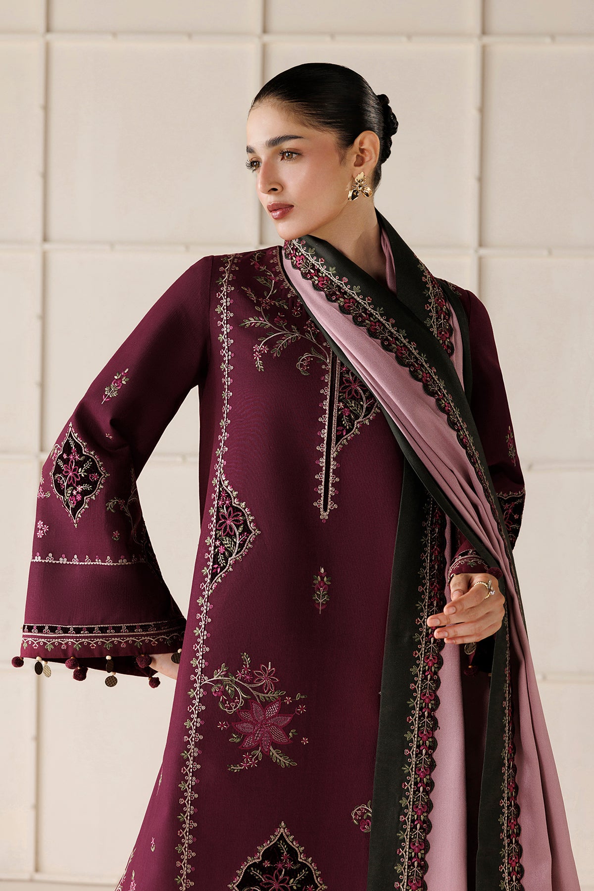 EMBROIDERED PREMIUM KHADDAR UW-0288