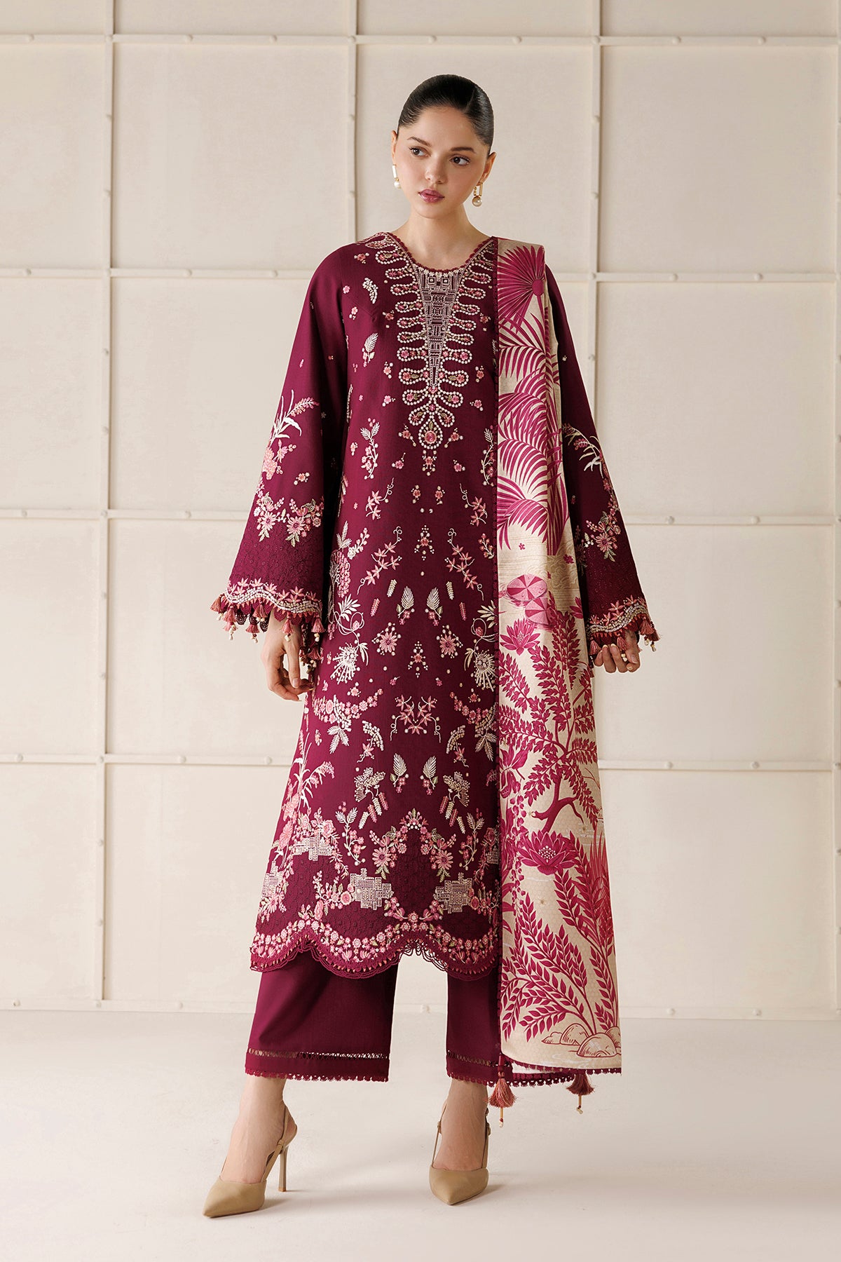 EMBROIDERED PREMIUM KHADDAR UW-0286