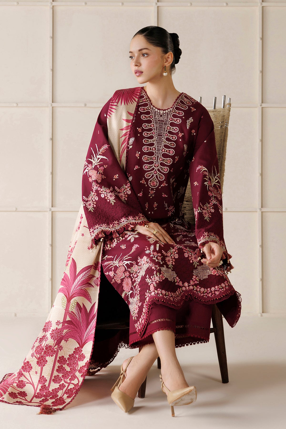 EMBROIDERED PREMIUM KHADDAR UW-0286