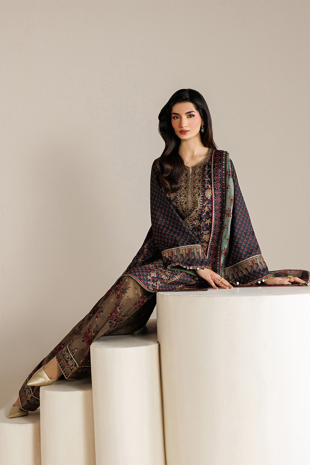 EMBROIDERED RAW SILK UR-7078