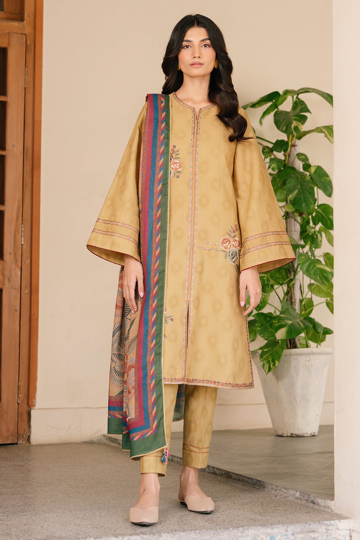 EMBROIDERED SLUB KHADDAR RTW - 1166