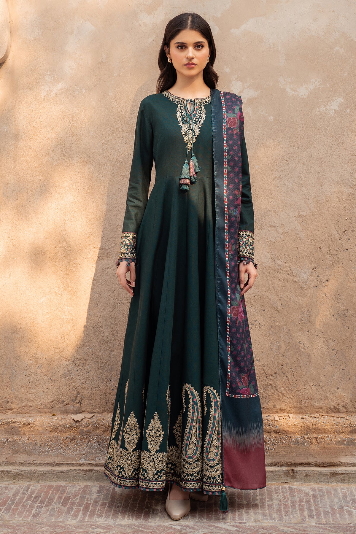 EMBROIDERED SLUB KHADDAR DW'24 D7