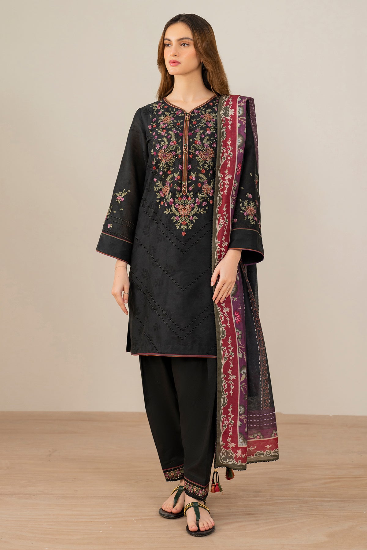 EMBROIDERED JACQUARD LAWN USE-9131