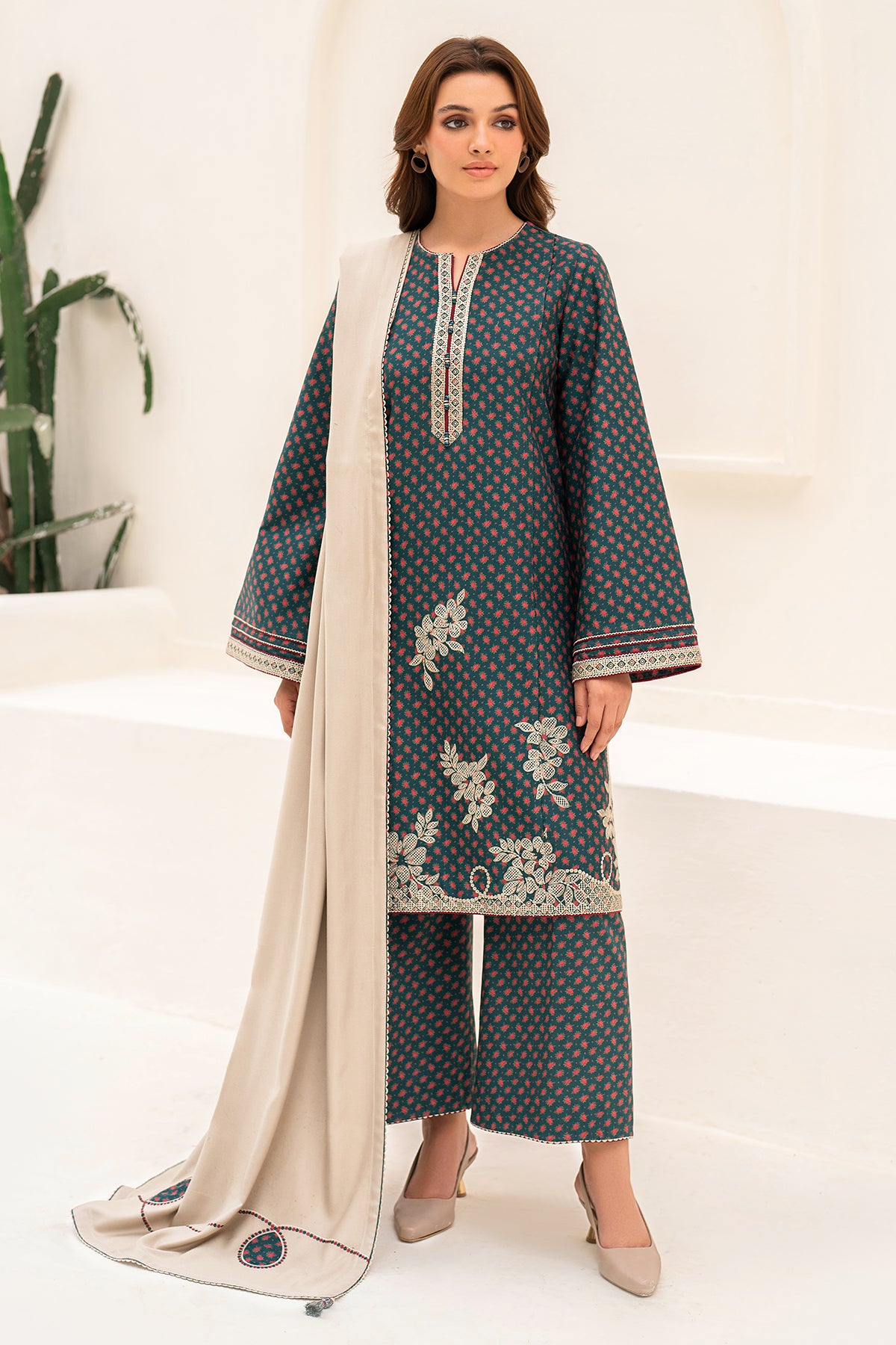 EMBROIDERED PREMIUM VISCOSE UW-0093