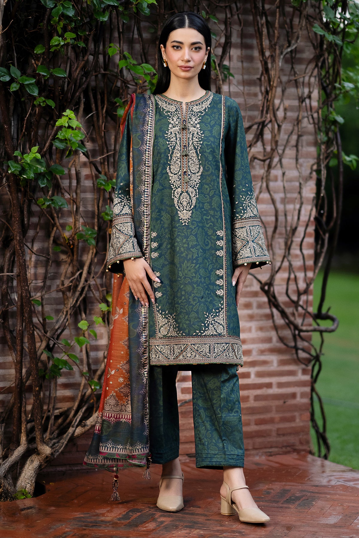 EMBROIDERED VISCOSE UW-0062