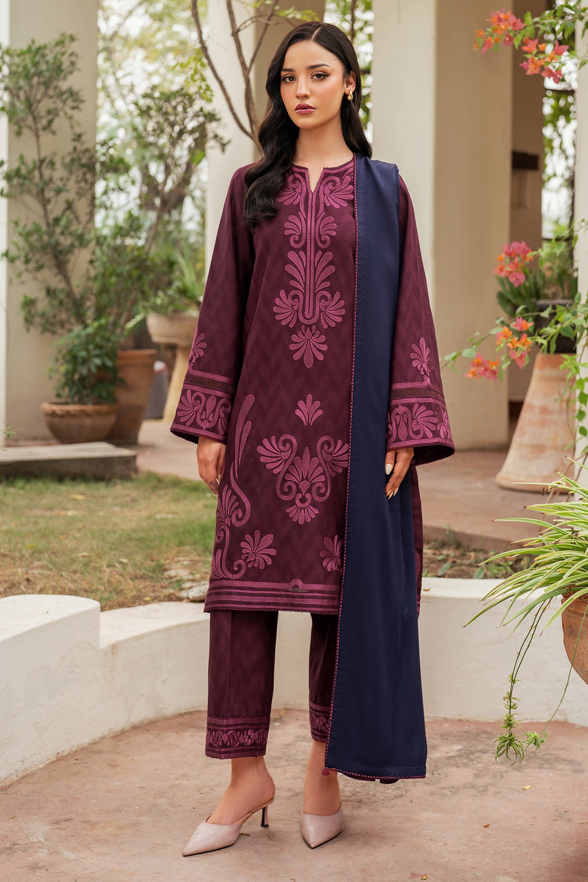 EMBROIDERED JACQUARD KHADDAR UW-0115