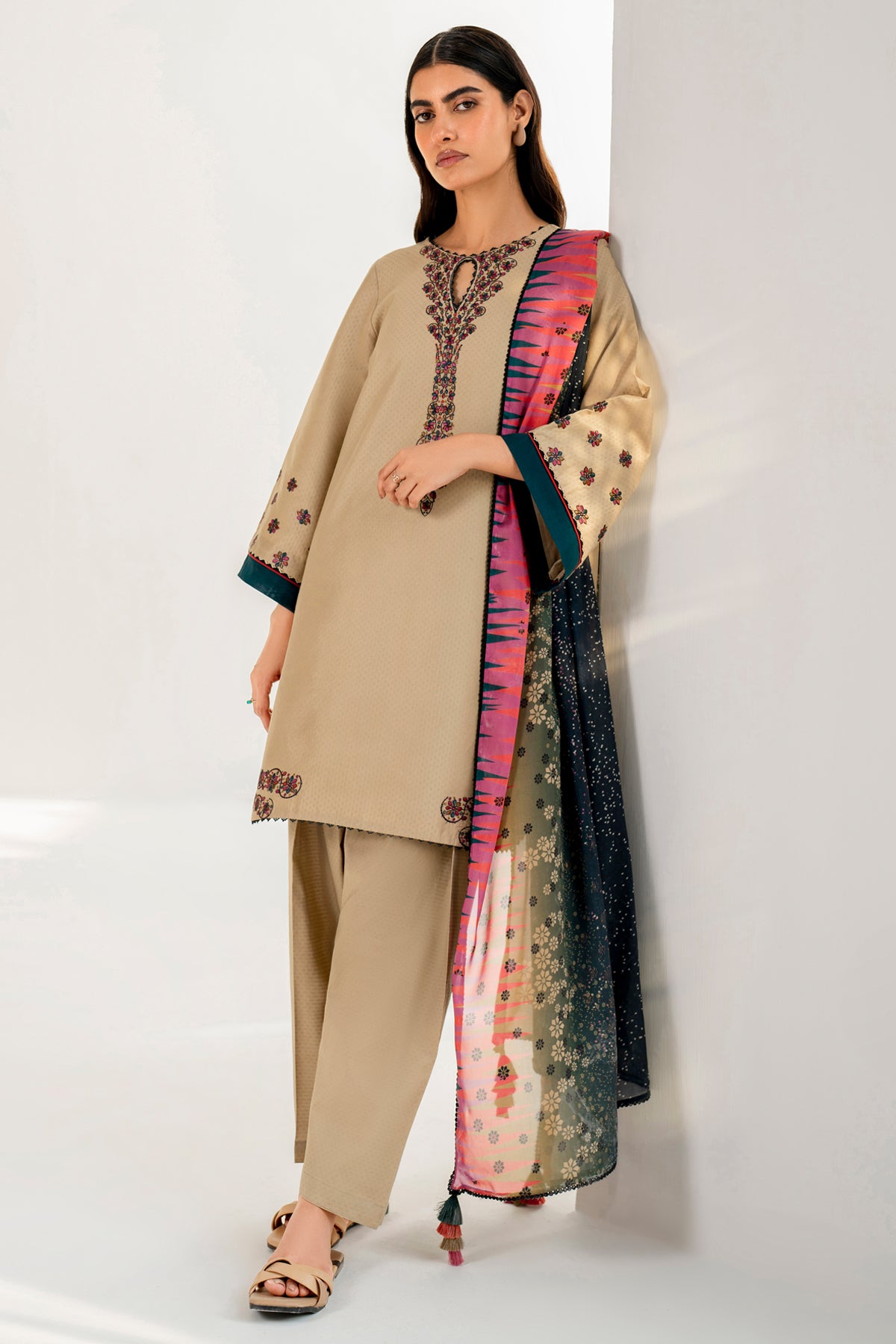 Embroidered Dobby Lawn USE - 9099