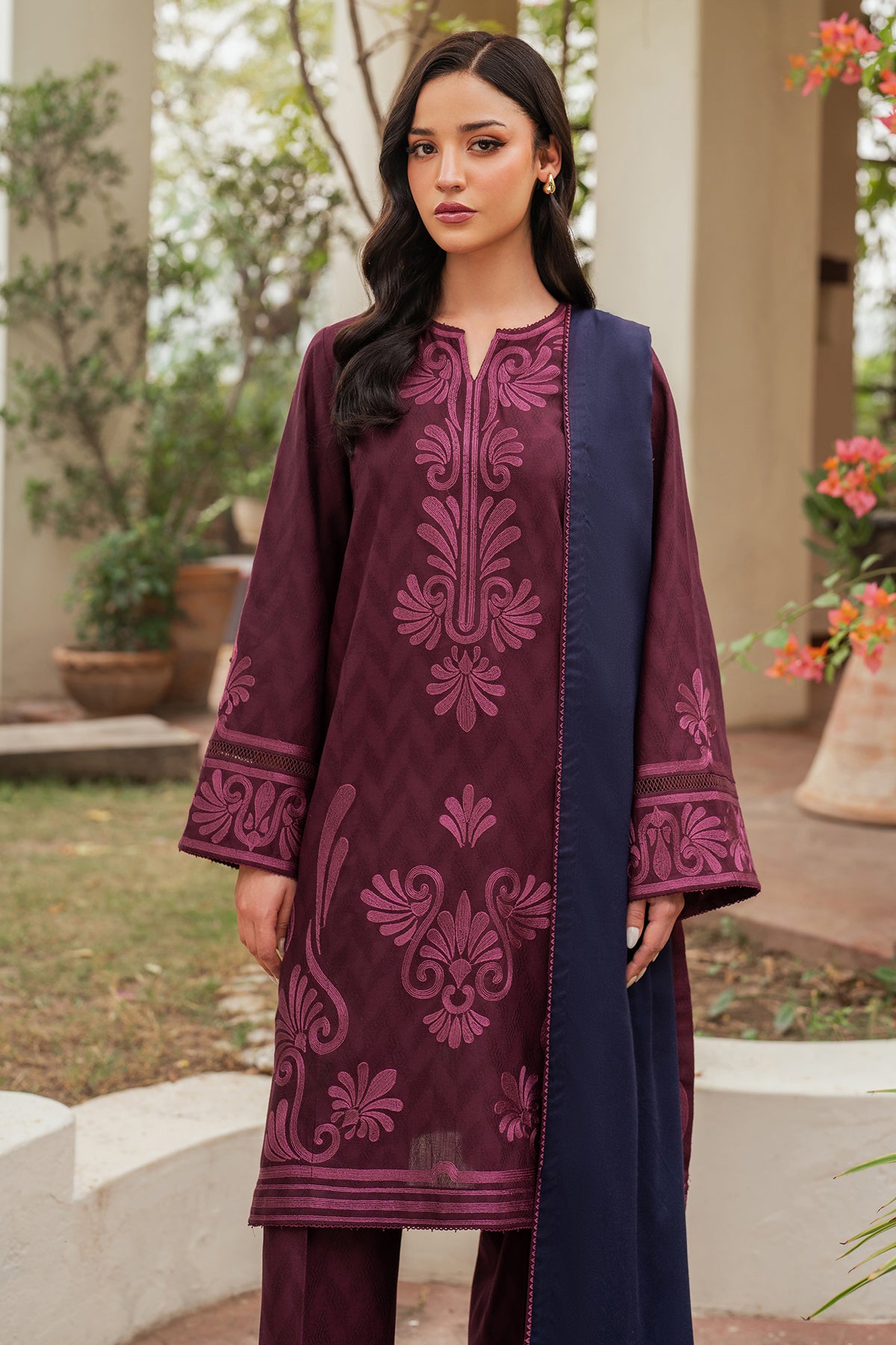 EMBROIDERED JACQUARD KHADDAR UW-0115