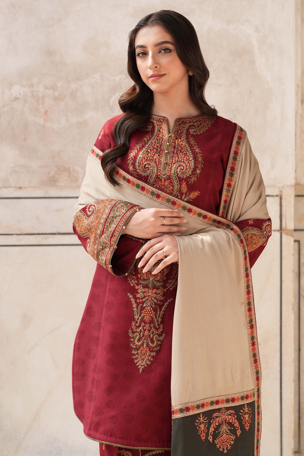 EMBROIDERED JACQUARD KHADDAR DW'24 D3