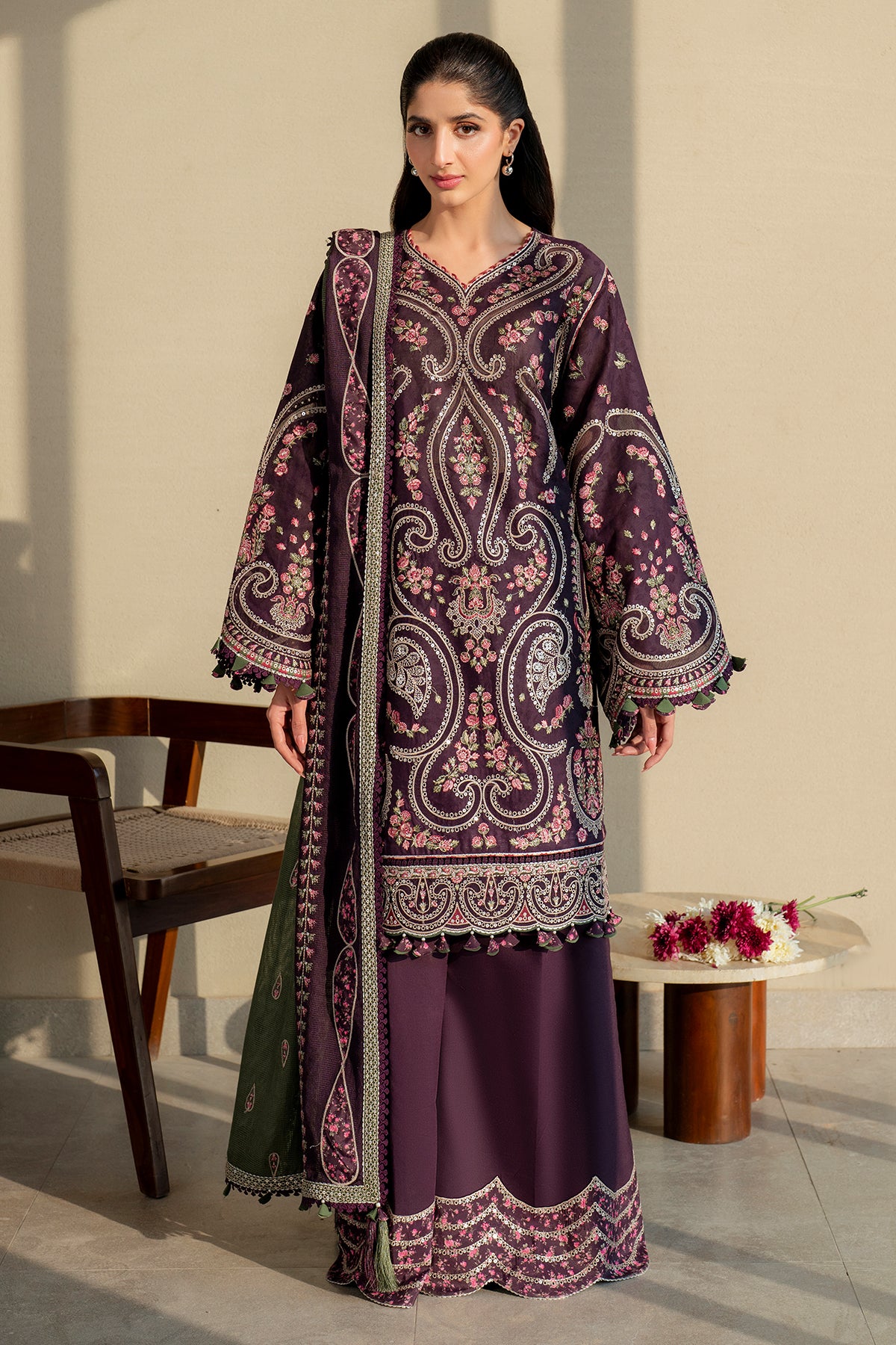 Embroidered Luxury Lawn SL25-D6