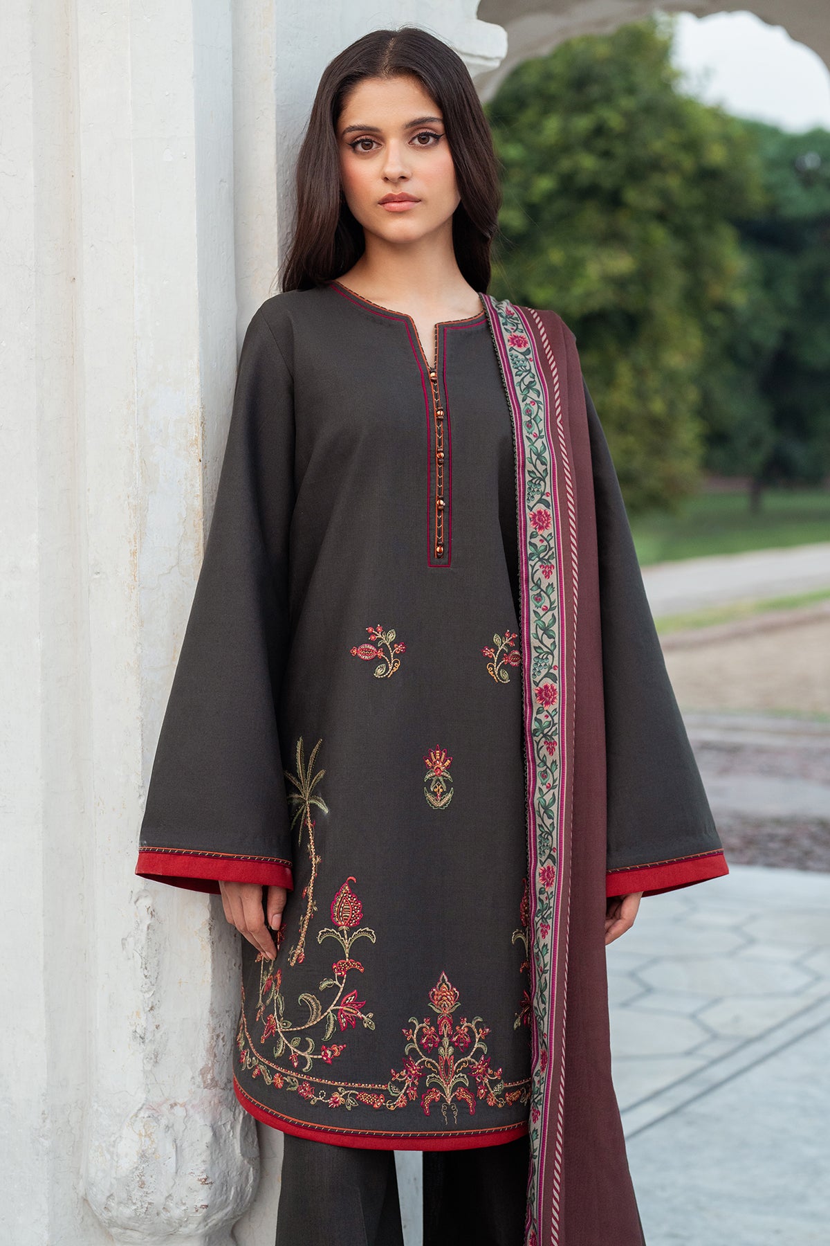 EMBROIDERED SLUB KHADDAR RTW-1150