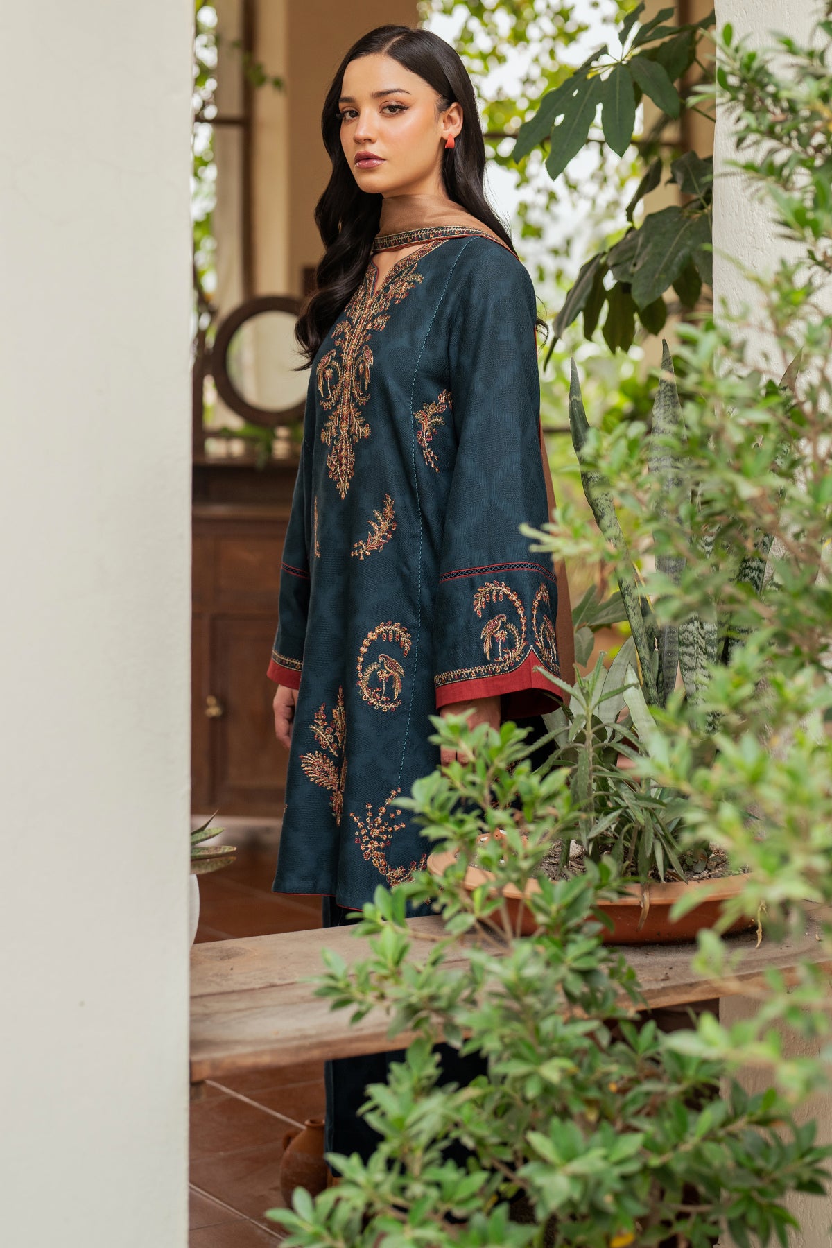 EMBROIDERED JACQUARD KHADDAR UW-0116