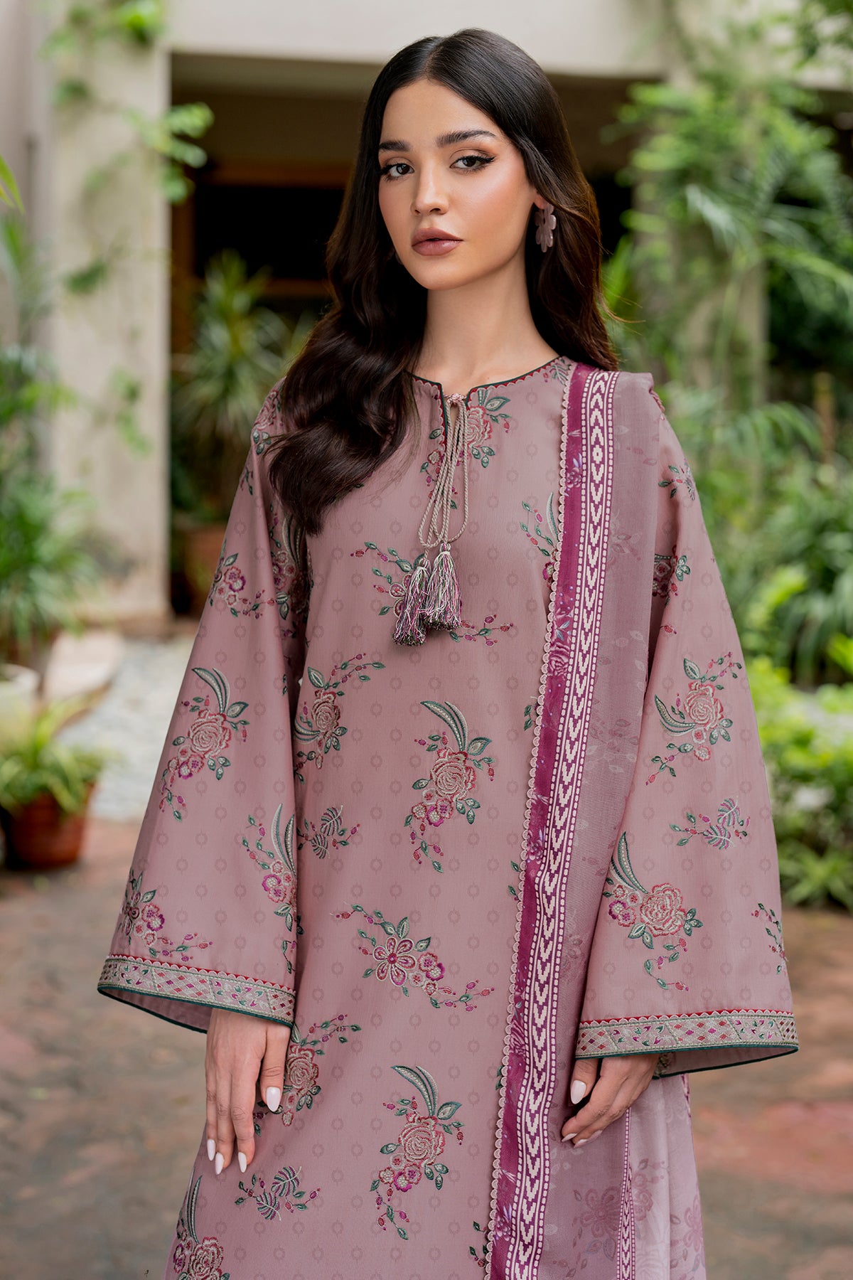 EMBROIDERED JACQUARD KHADDAR UW-0054