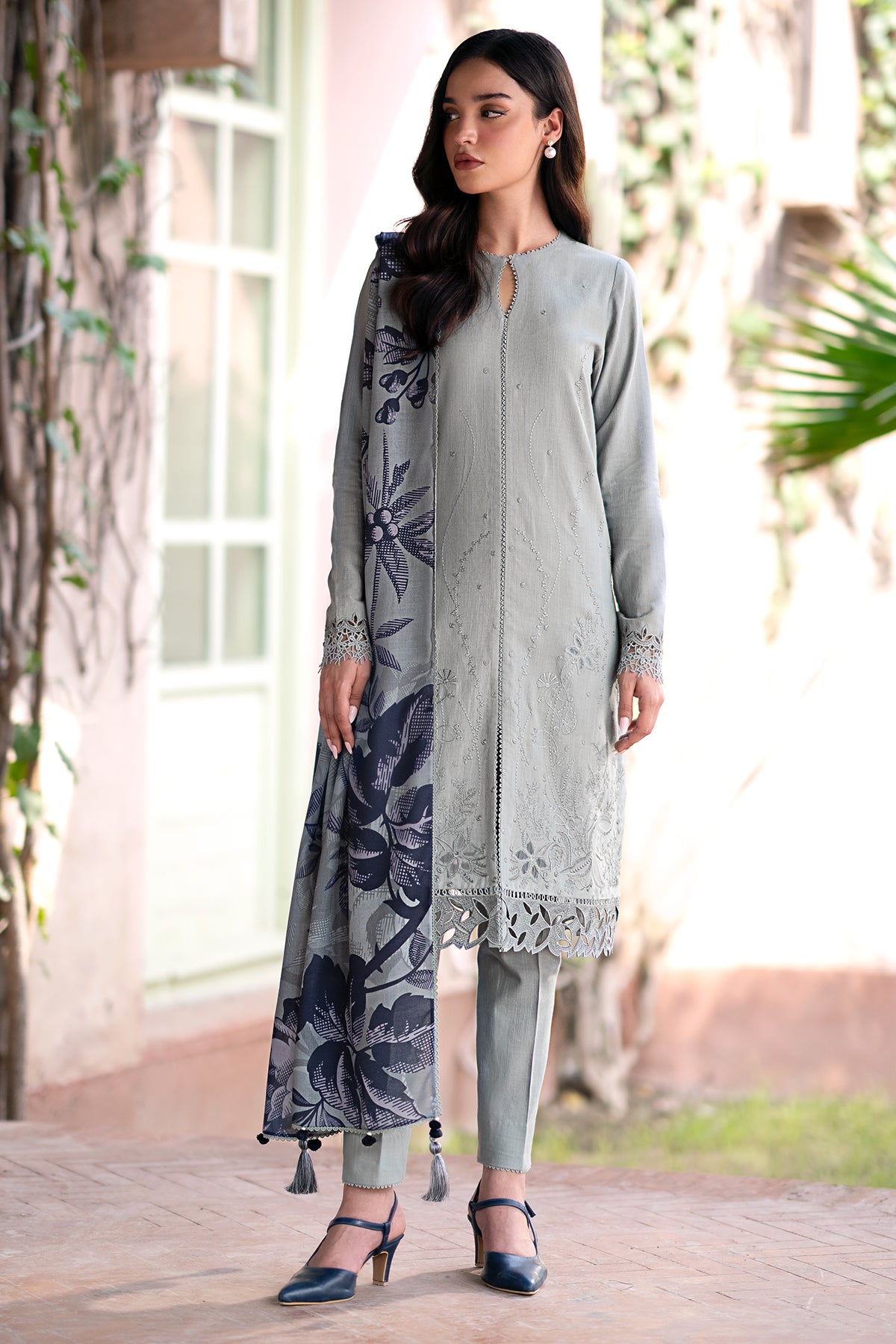 EMBROIDERED KHADDAR UW-0065