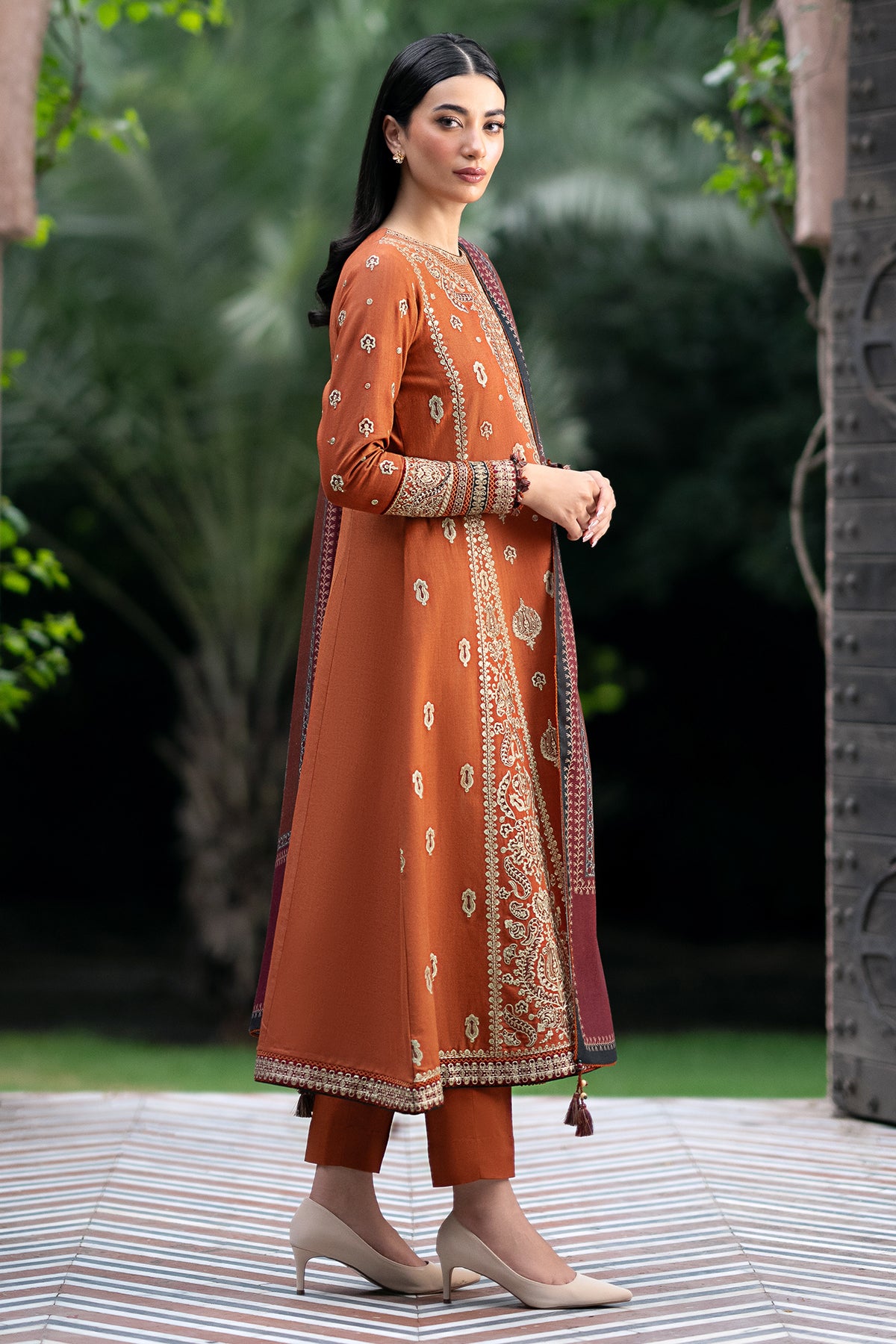 EMBROIDERED KHADDAR UW-0066