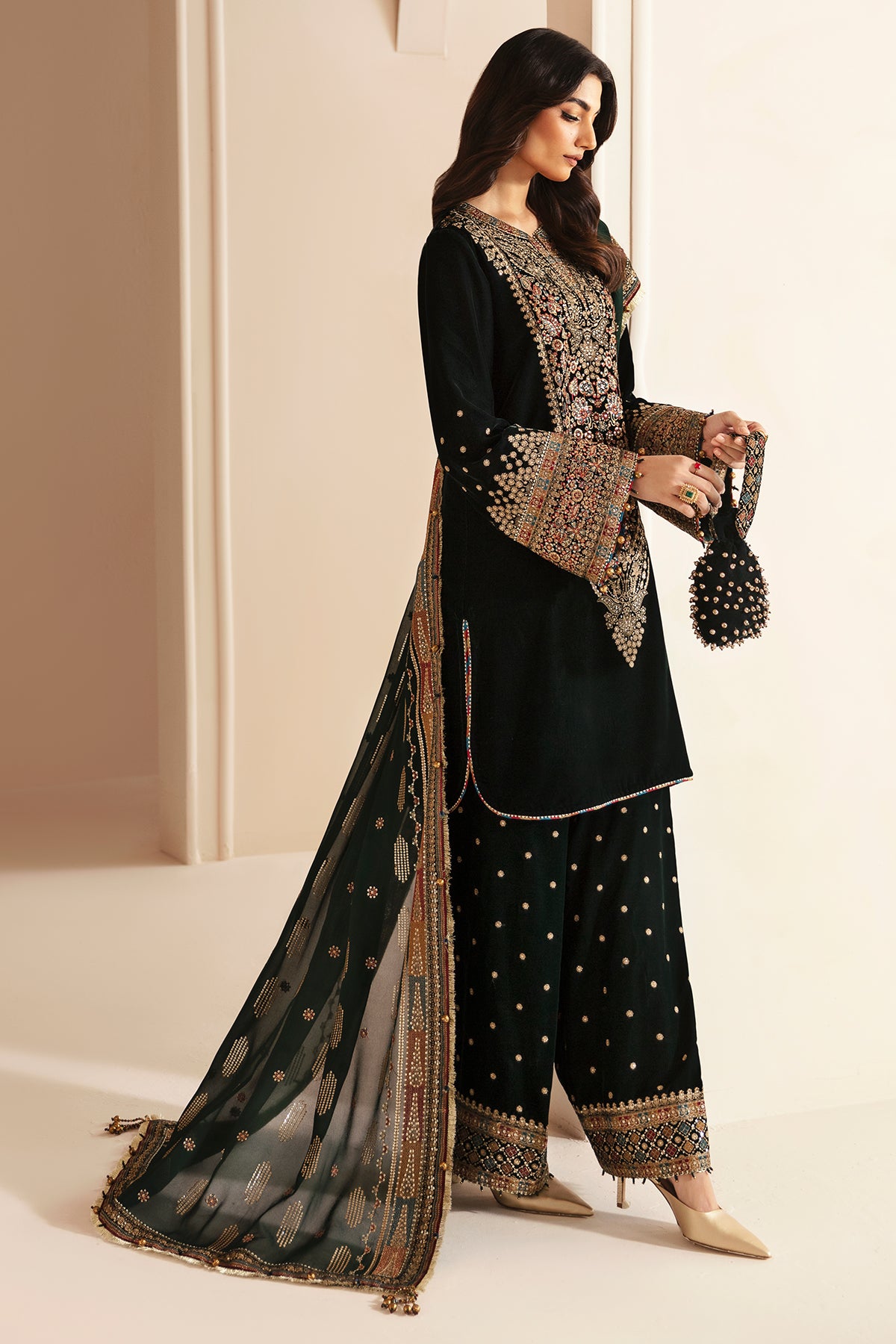 Embroidered Velvet Formal VF-2025