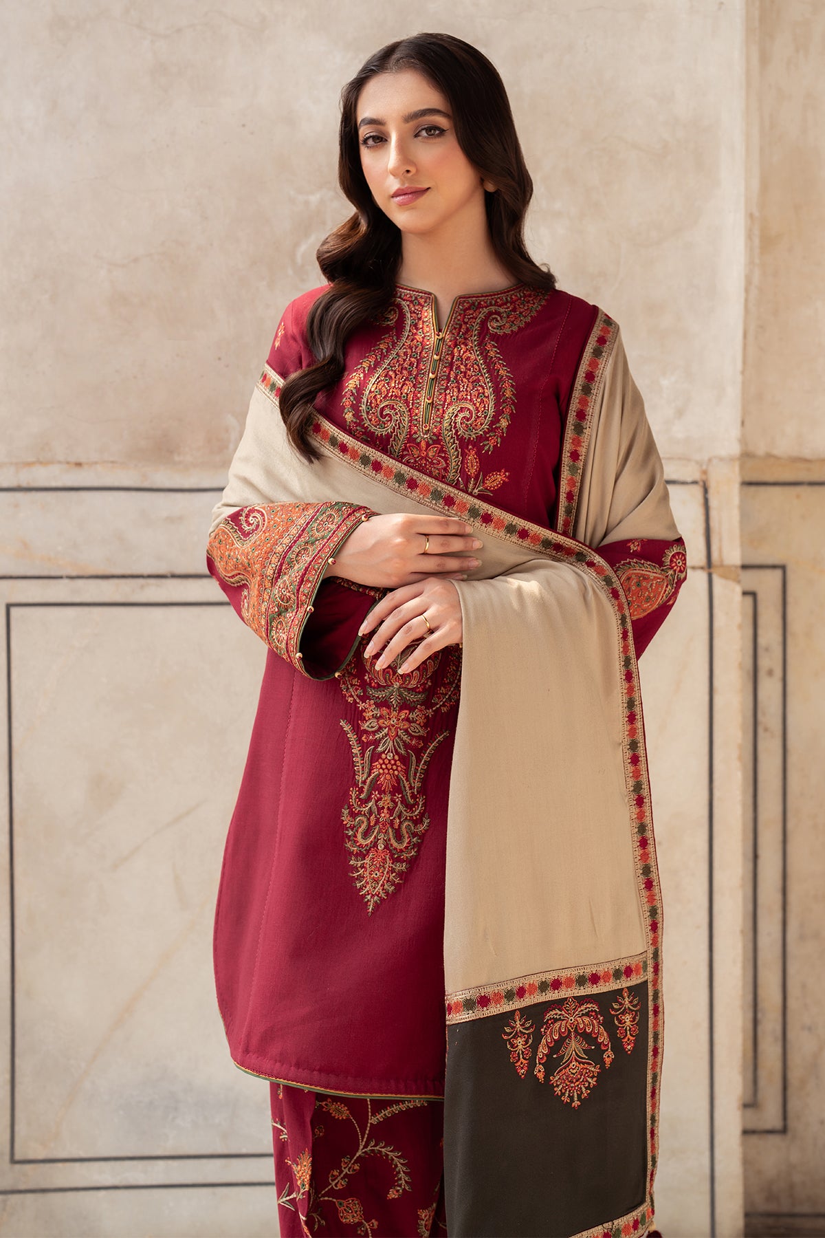 EMBROIDERED SLUB KHADDAR DW'24 D3