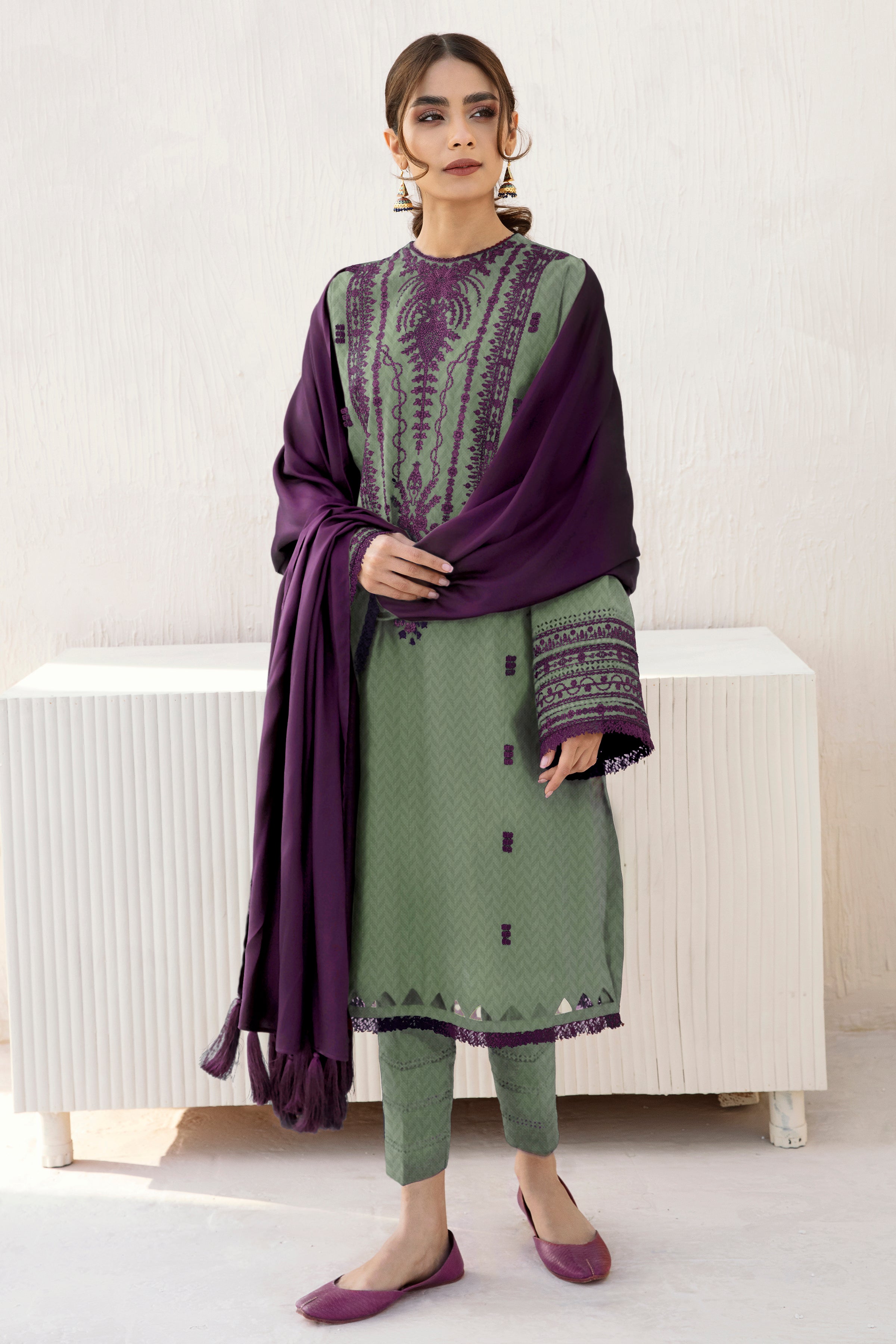 EMBROIDERED KHADDAR UW-0076