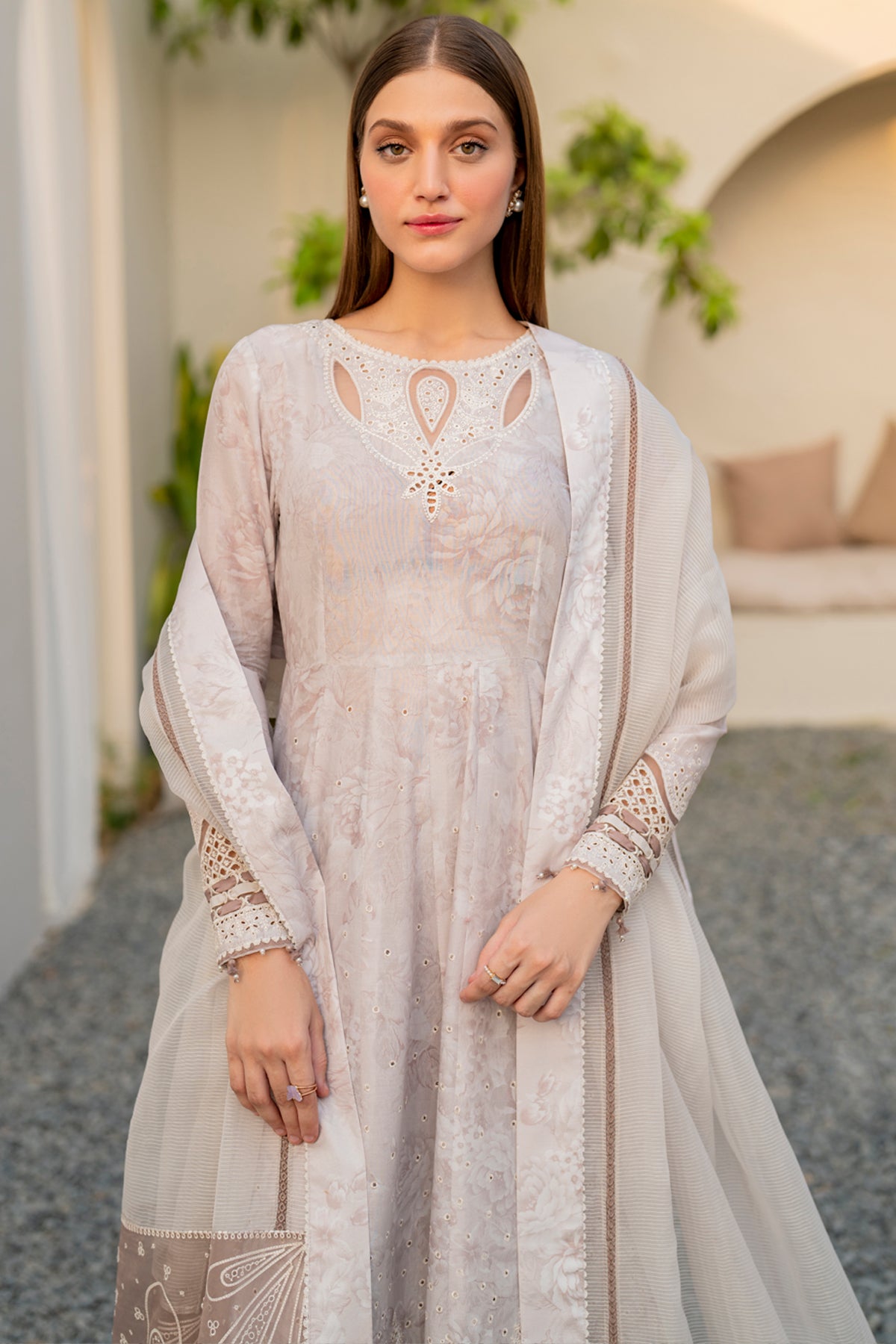 EMBROIDERED LAWN USE-9063