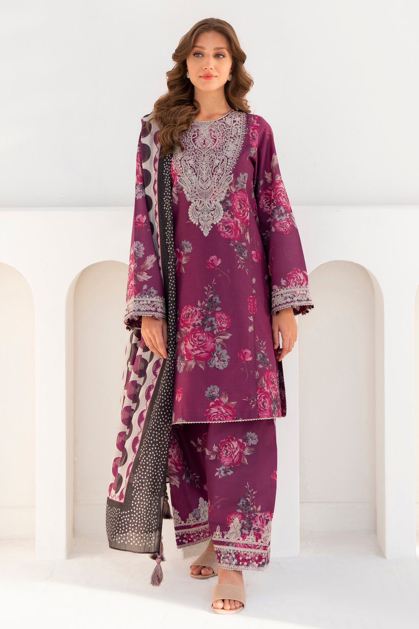Embroidered Lawn RTW-1068