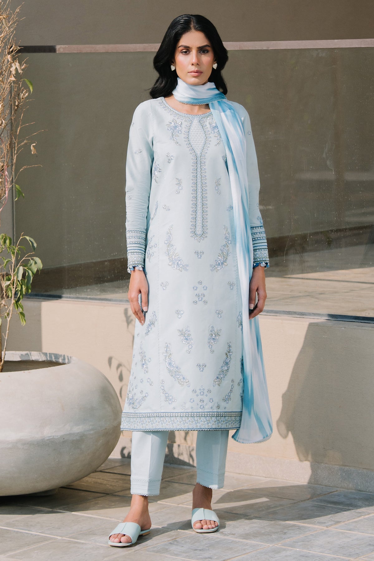 EMBROIDERED LAWN USE-9146