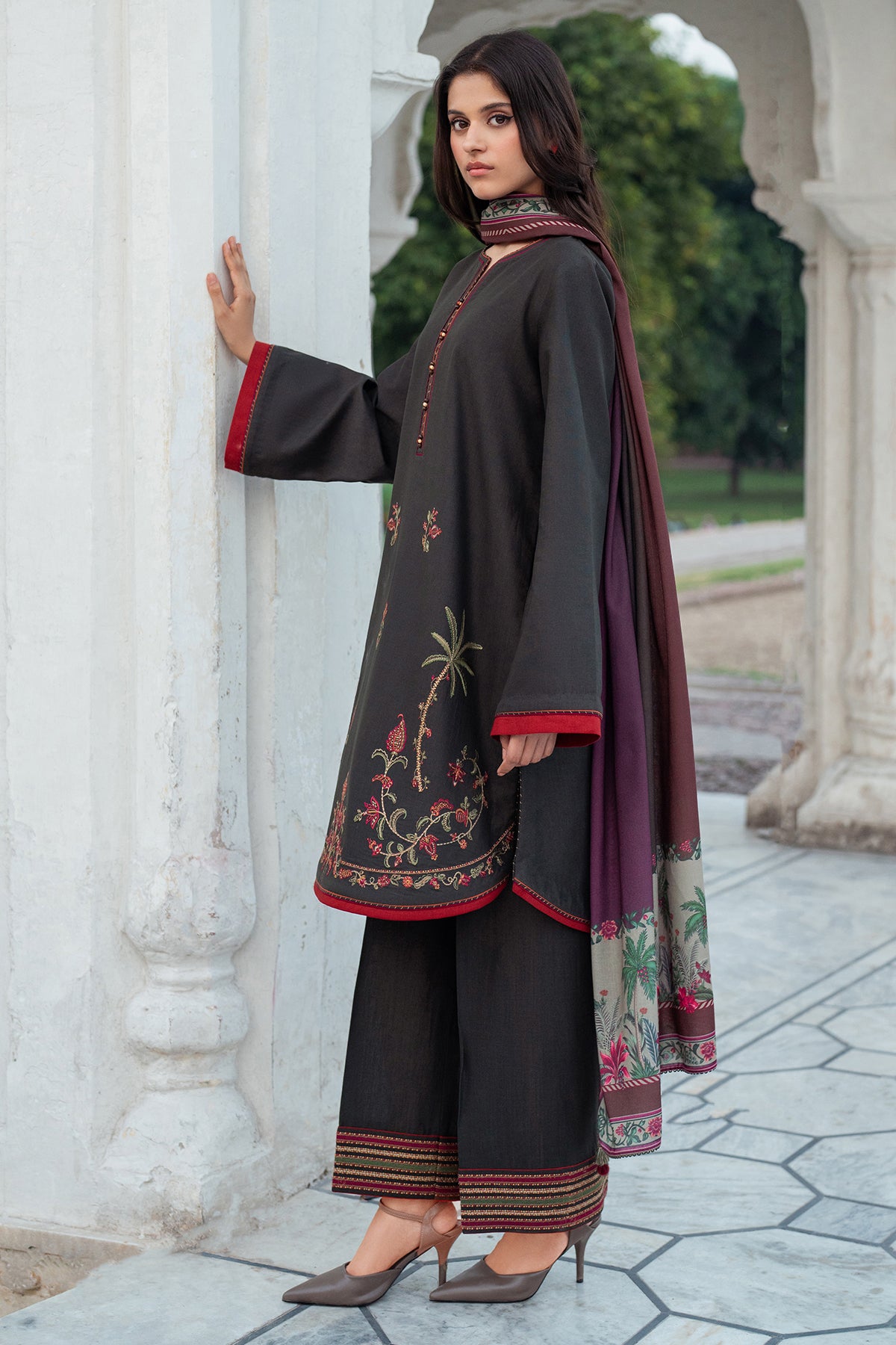 EMBROIDERED SLUB KHADDAR RTW-1150