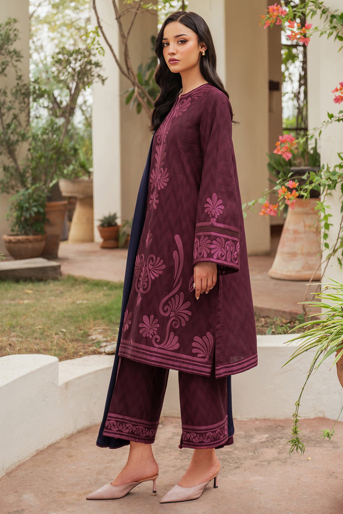 EMBROIDERED JACQUARD KHADDAR UW-0115