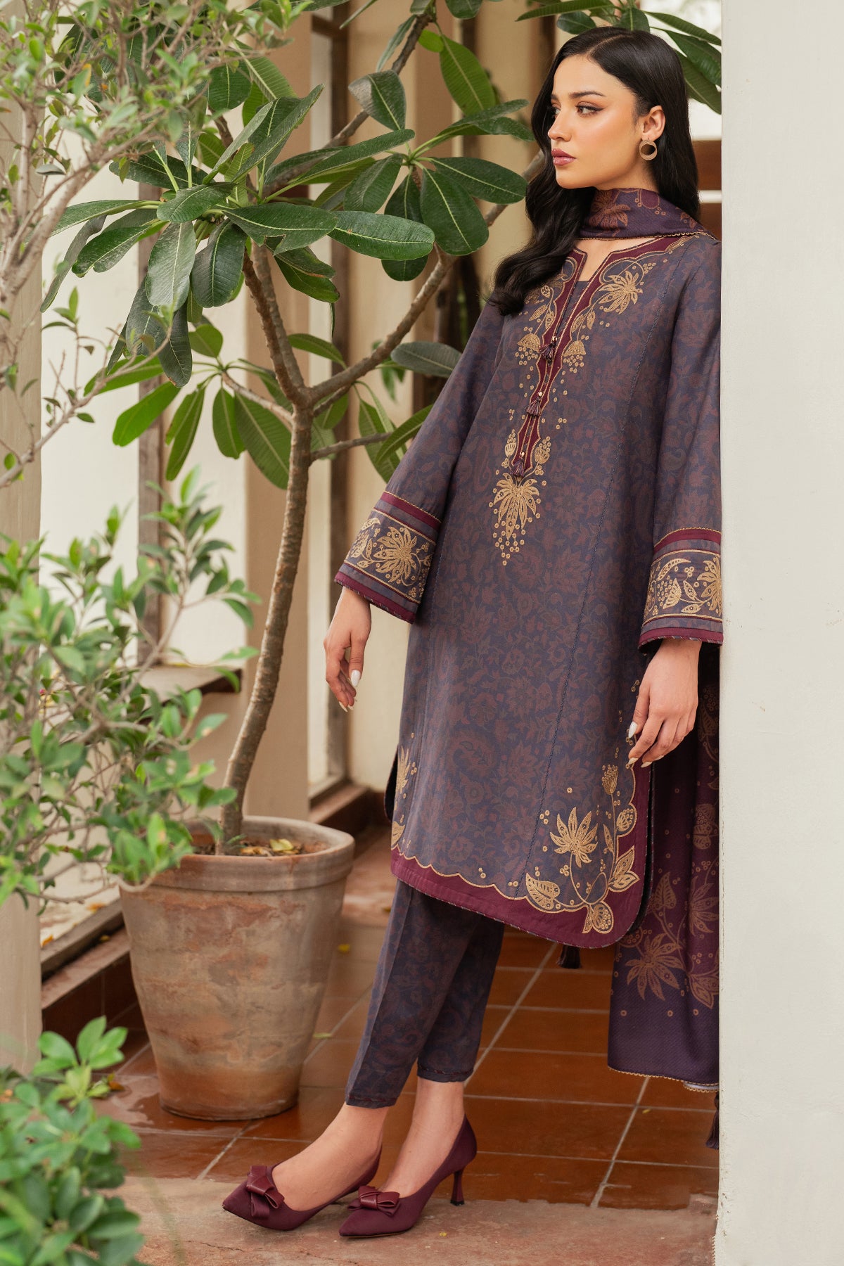 EMBROIDERED PREMIUM VISCOSE UW-0113