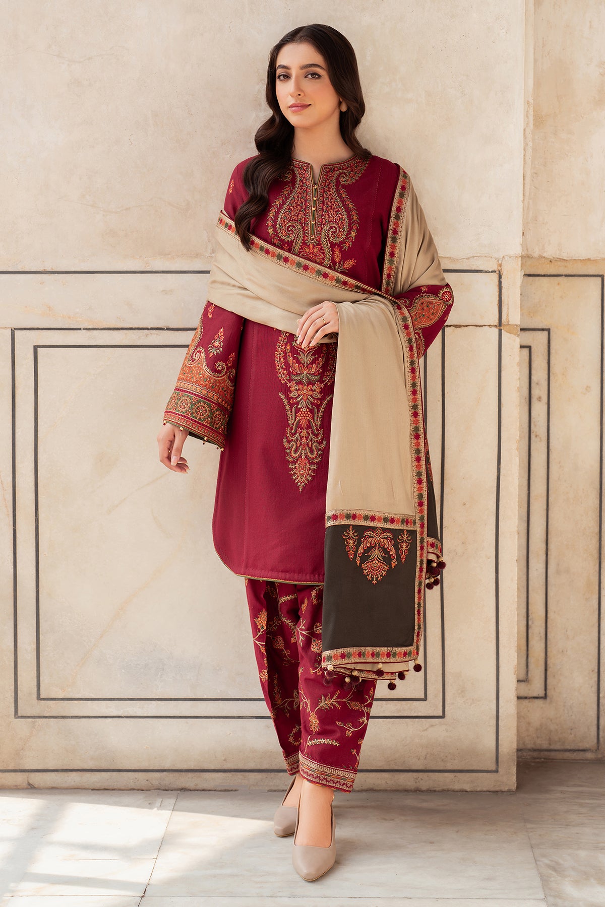 EMBROIDERED SLUB KHADDAR DW'24 D3