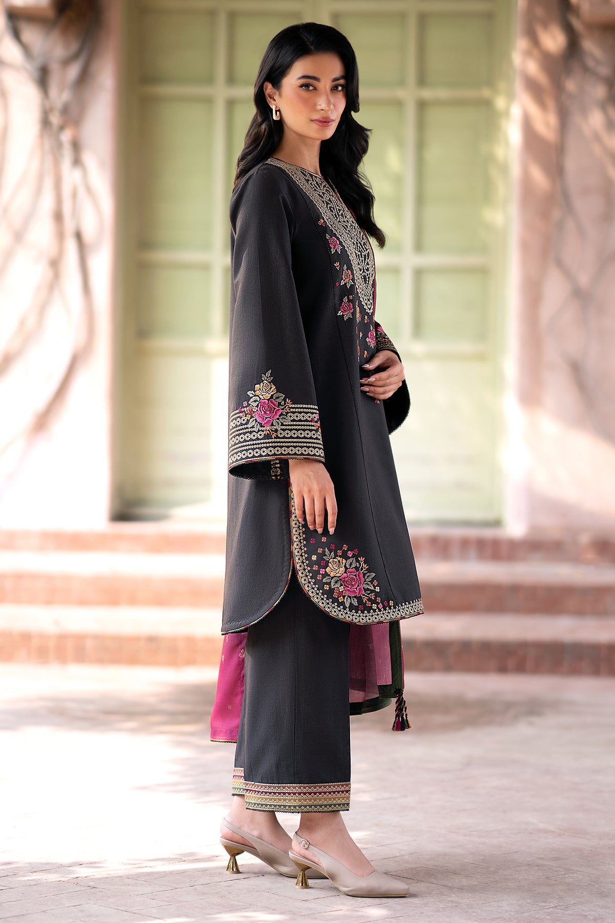 EMBROIDERED KHADDAR RTW-1137