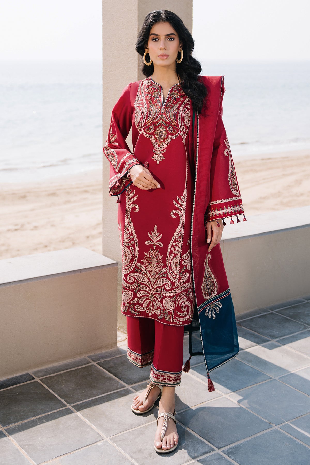 EMBROIDERED LAWN USE-9191