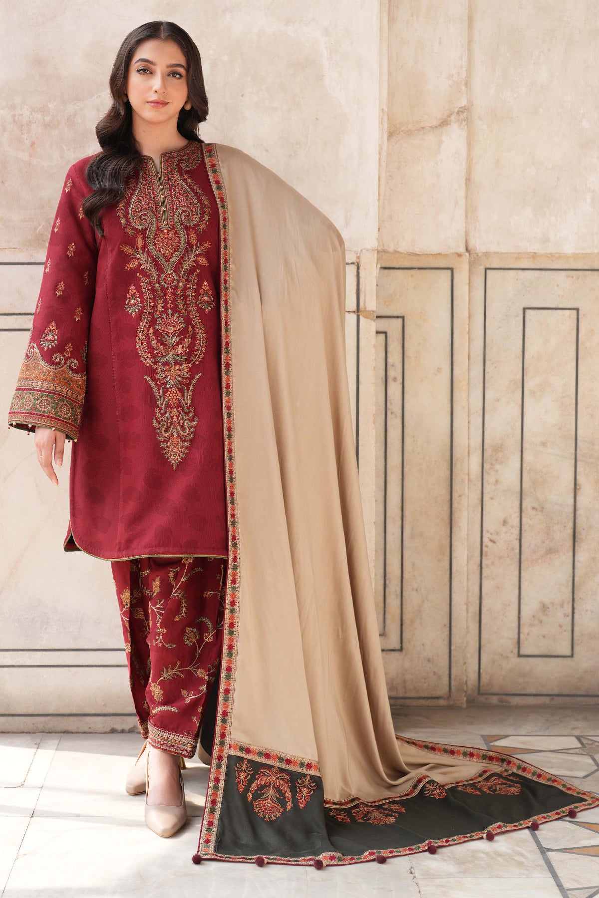 EMBROIDERED JACQUARD KHADDAR DW'24 D3